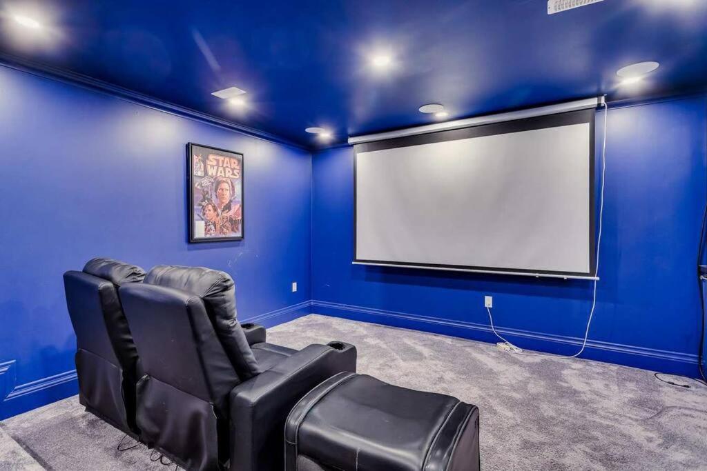 Large Estate with Luxury Collection of Amenities