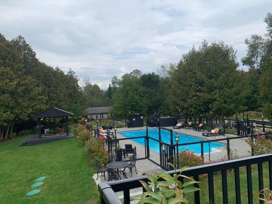 Large Estate with Luxury Collection of Amenities