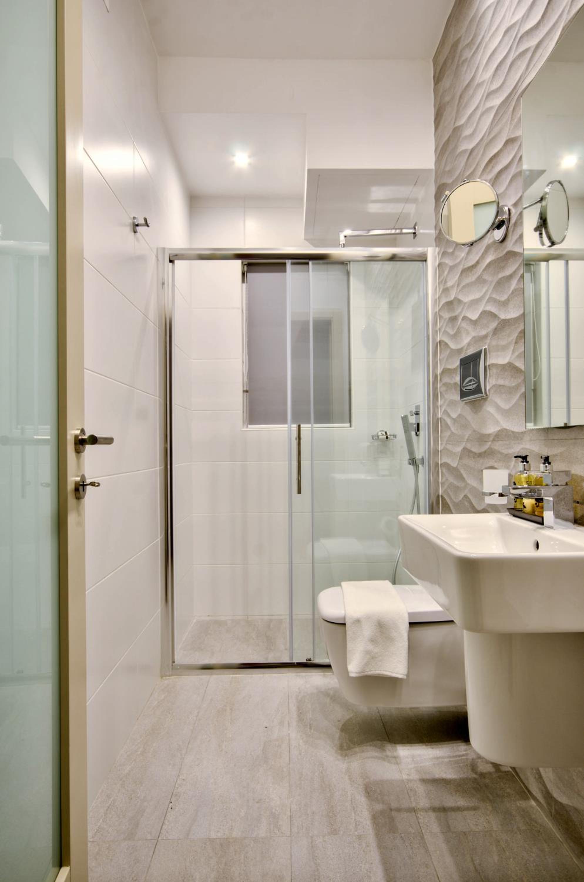 Jules Suites photo 5