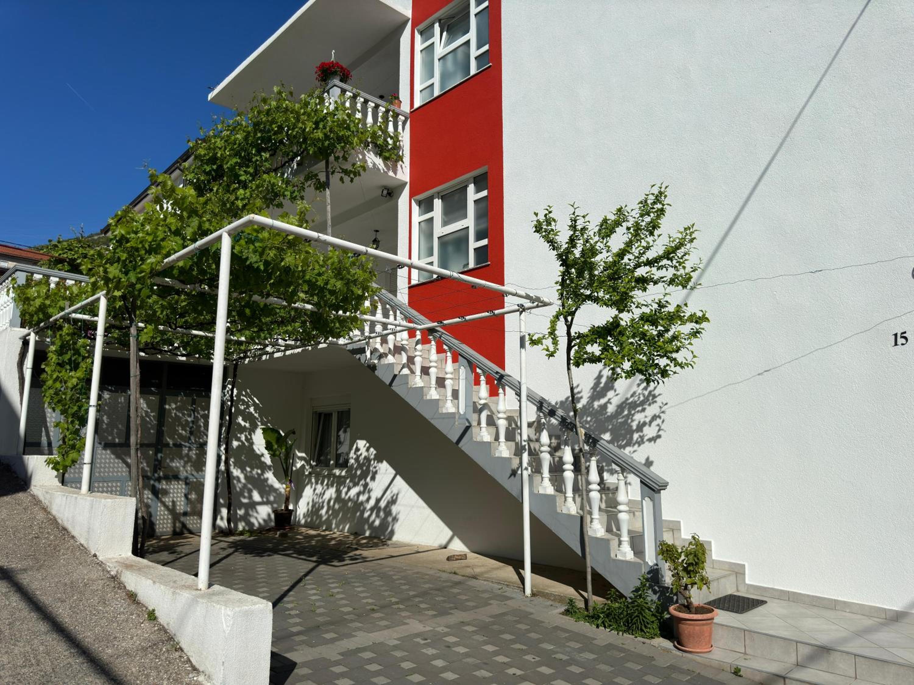 Nuni apartments