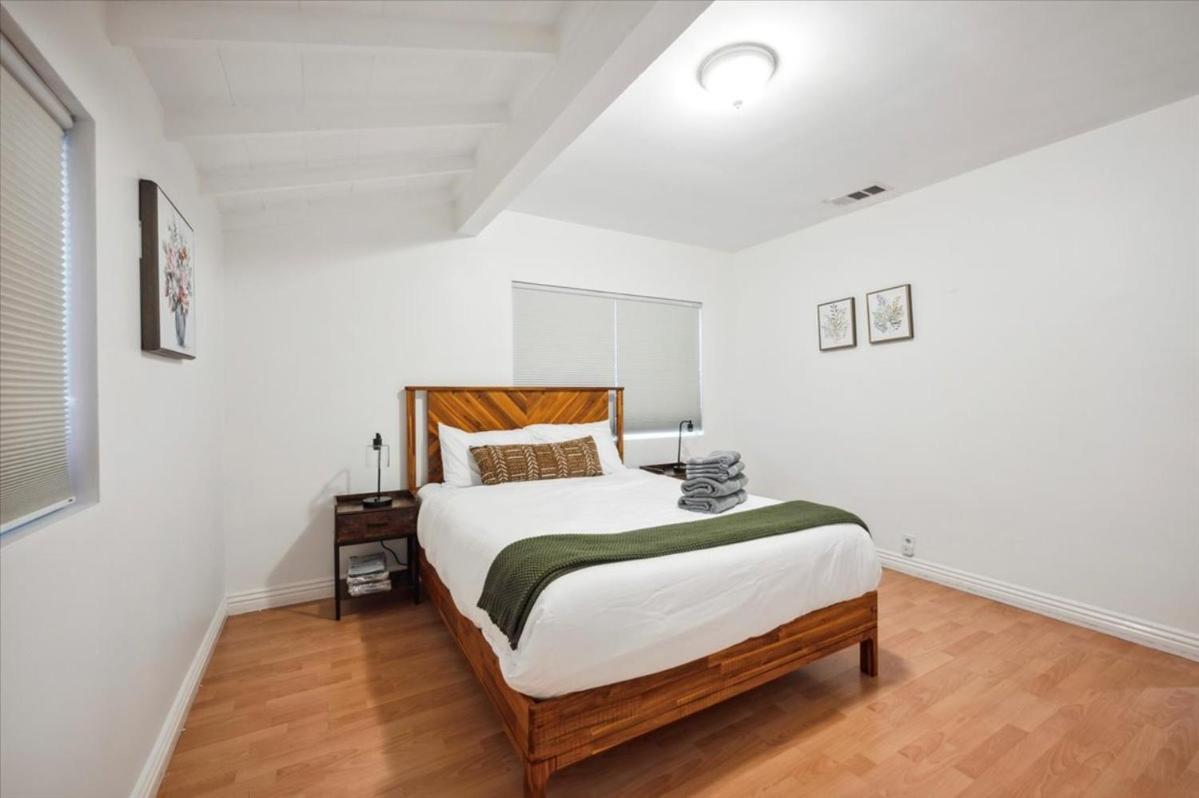 Los Angeles Vacations - Chic Boho Retreat - Pool, Patio, Mini Golf Arcade, Mins from Universal Studios! - Property Image 19