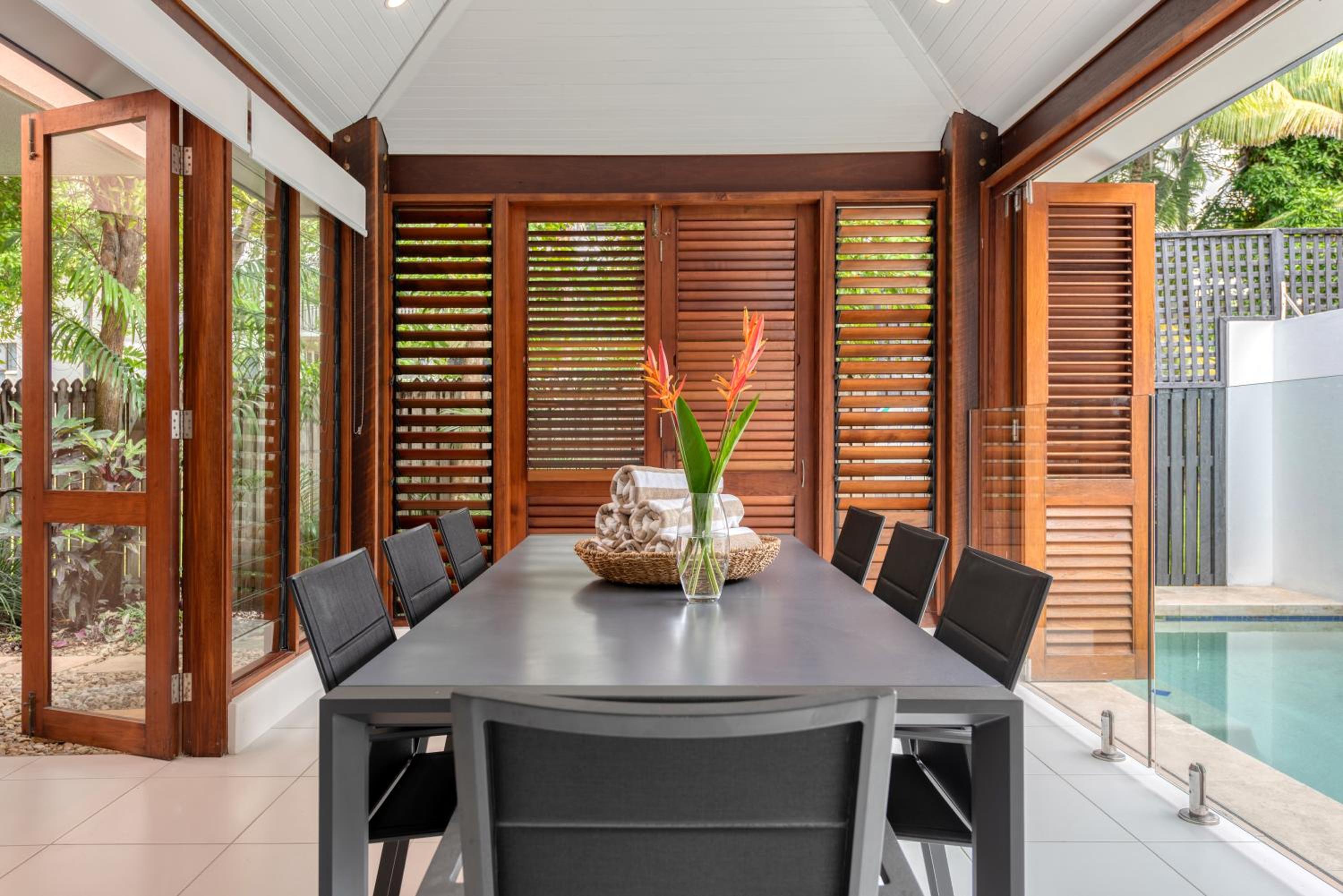 Villa 3 @ Chez Willow, 2 mins to Four Mile Beach