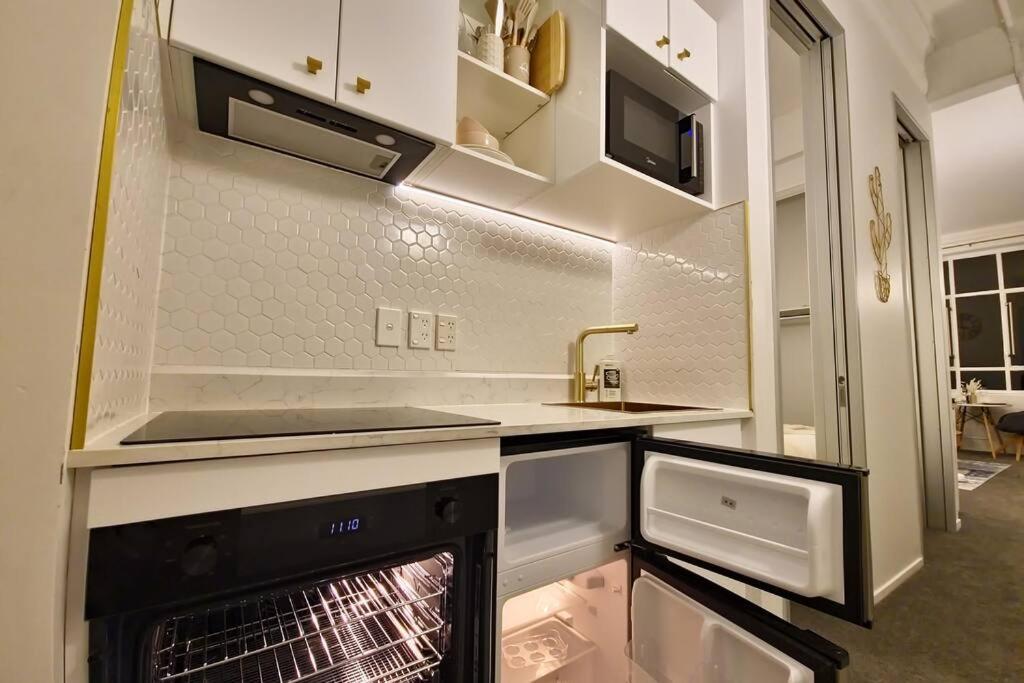 Heritage Luxe Retreat on Queens view 5