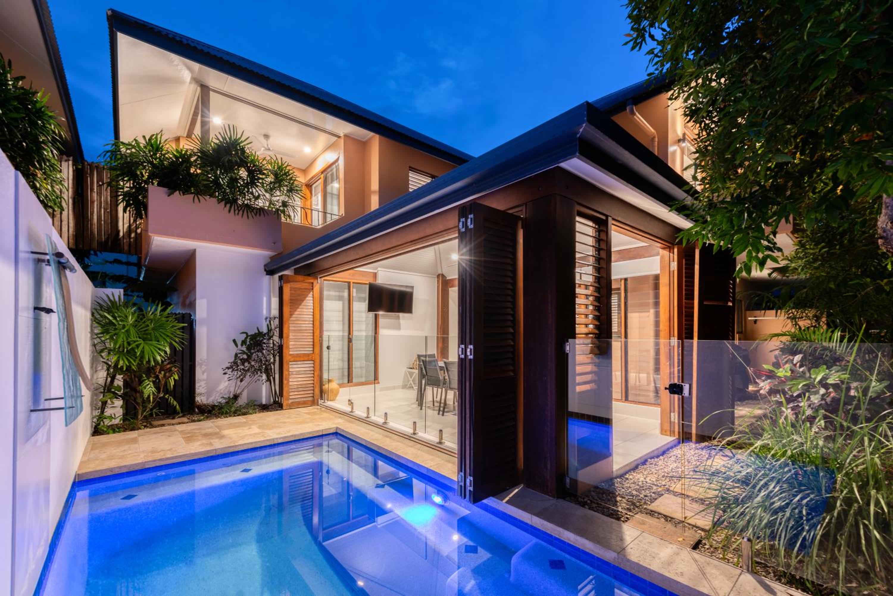 Villa 3 @ Chez Willow, 2 mins to Four Mile Beach