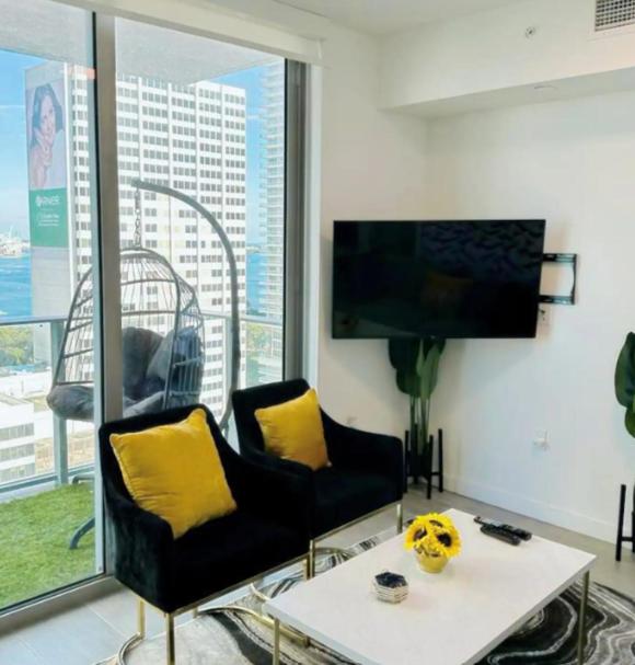 159 DT Miami