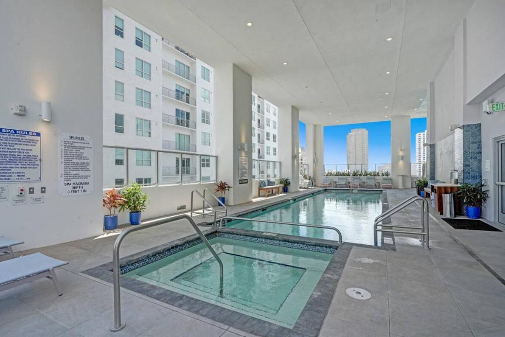 159 DT Miami