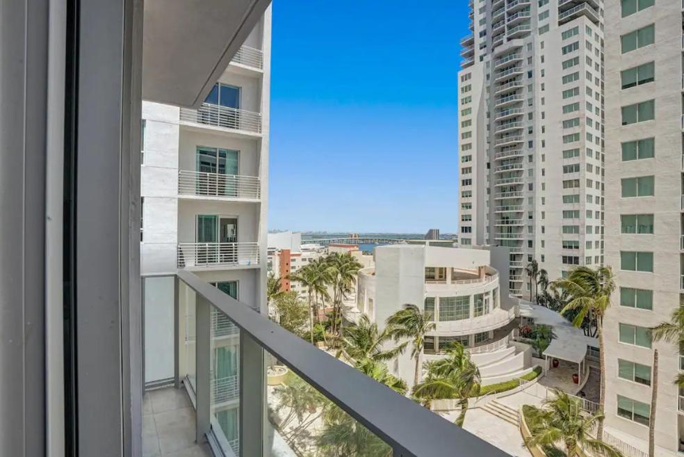 159 DT Miami