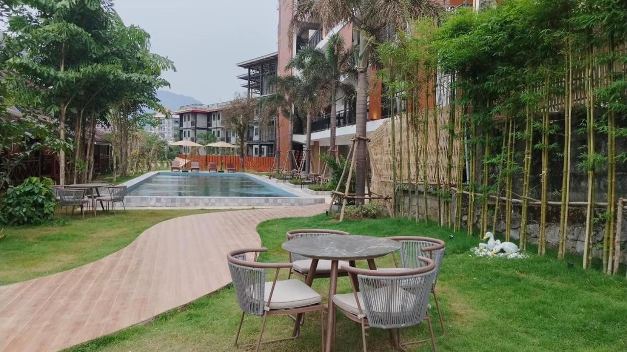 Vang Vieng Bungalows