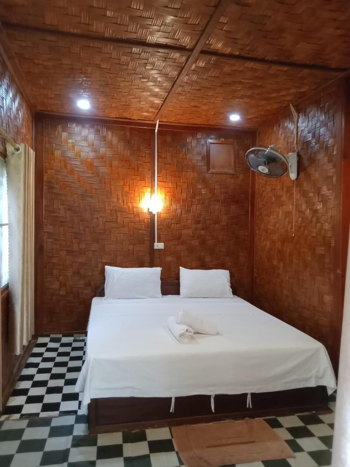 Vang Vieng Bungalows