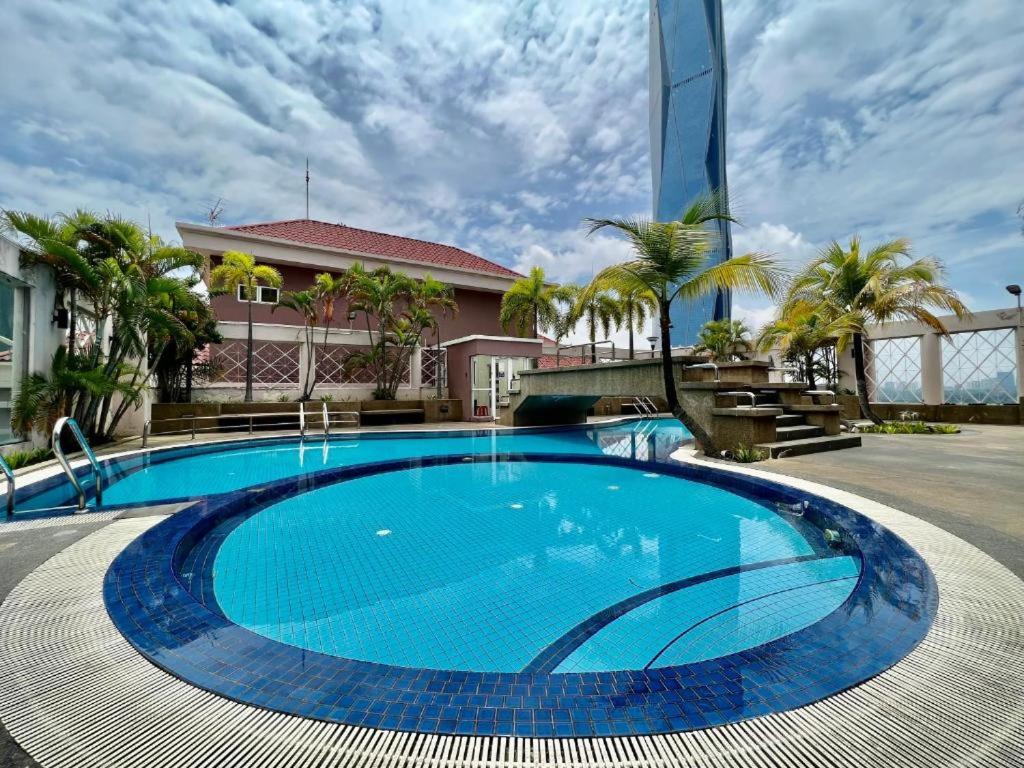 VintageHome Lalaport Casa Mutiara Bukit Bintang by Scape Stay