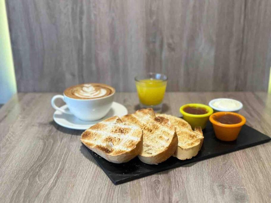 Sky 12 Torre Leloir 4Pax con desayuno By inside