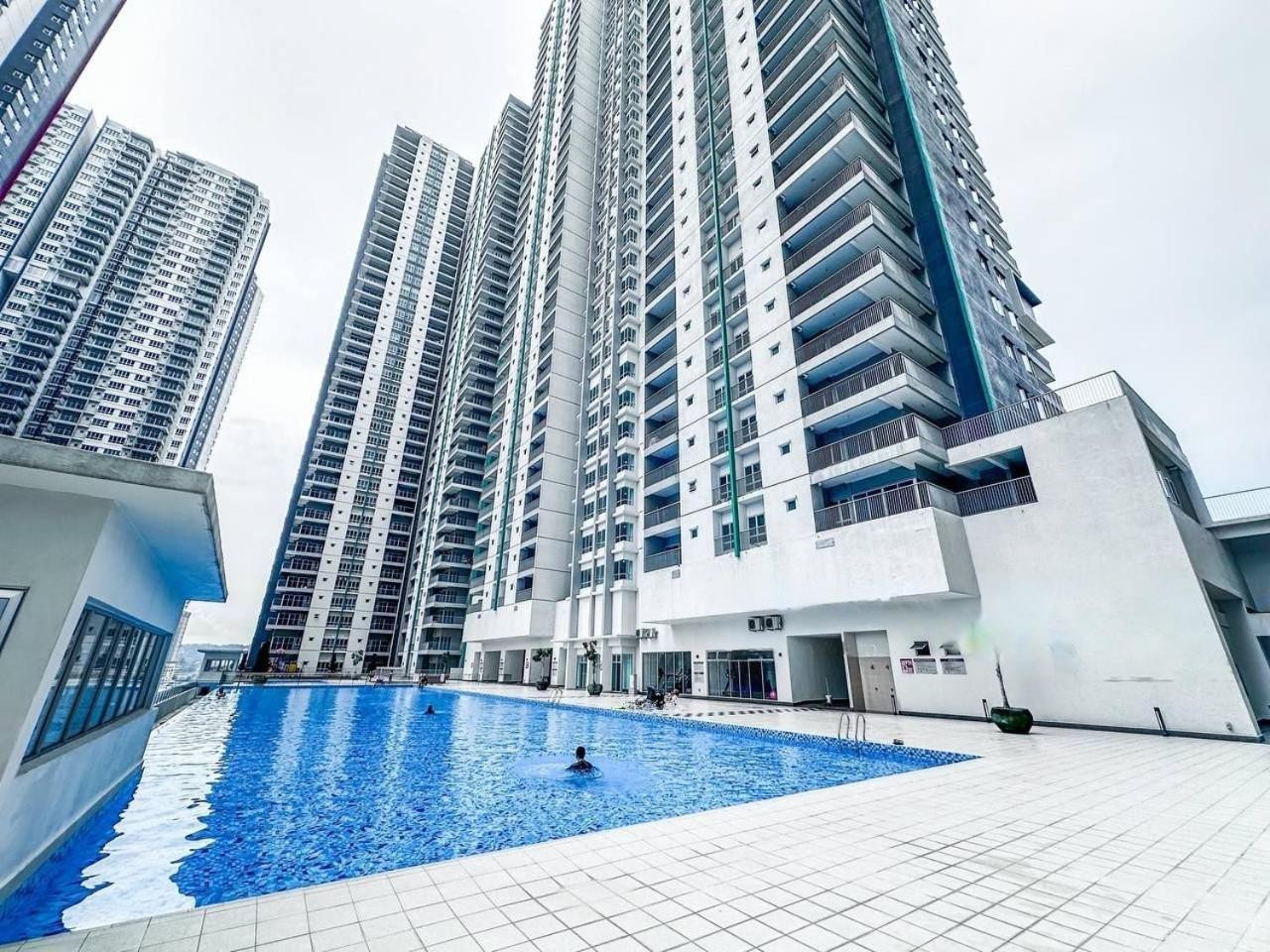 Razak City Sweet Homestay-KLCC View