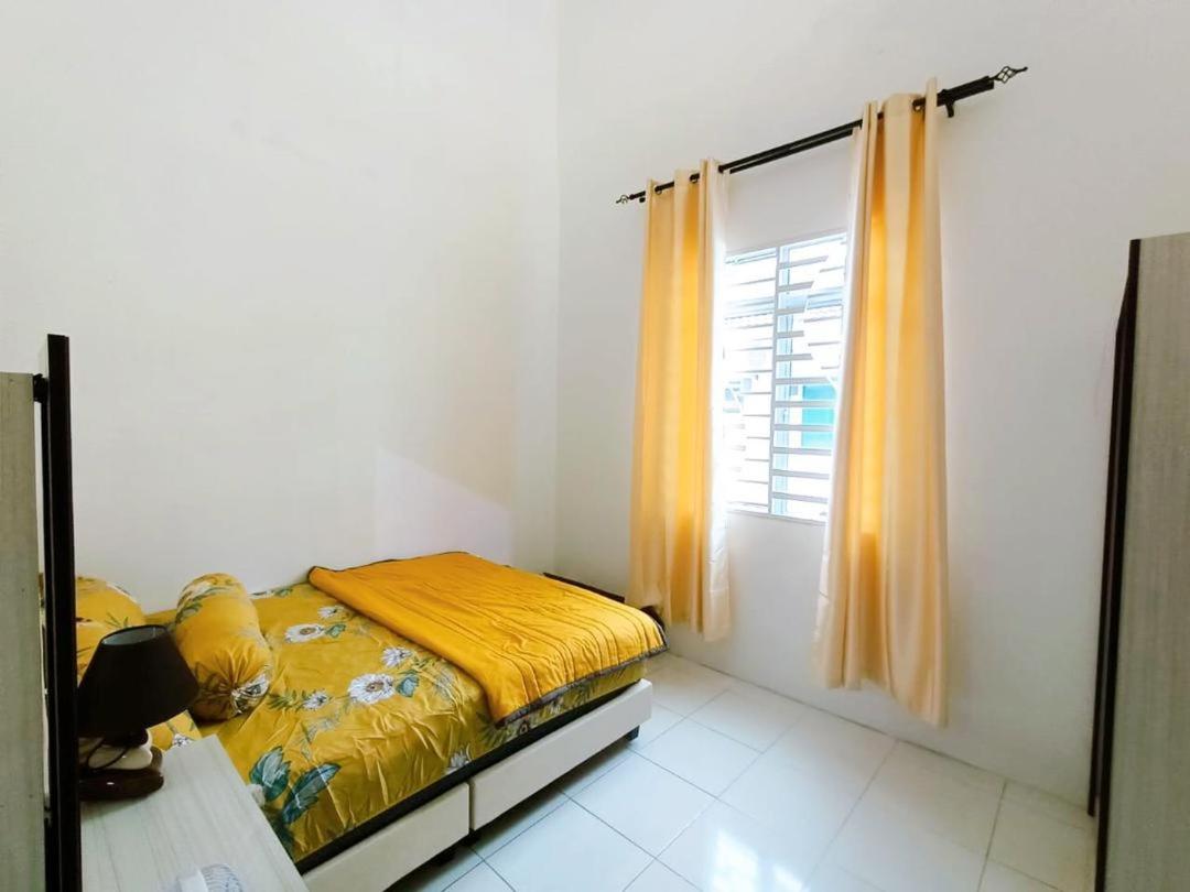 HomeSTAY TAMAN MANJUNG POINT LUMUT PERAK photo 2