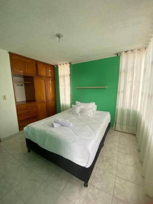 Casa amplia con garaje