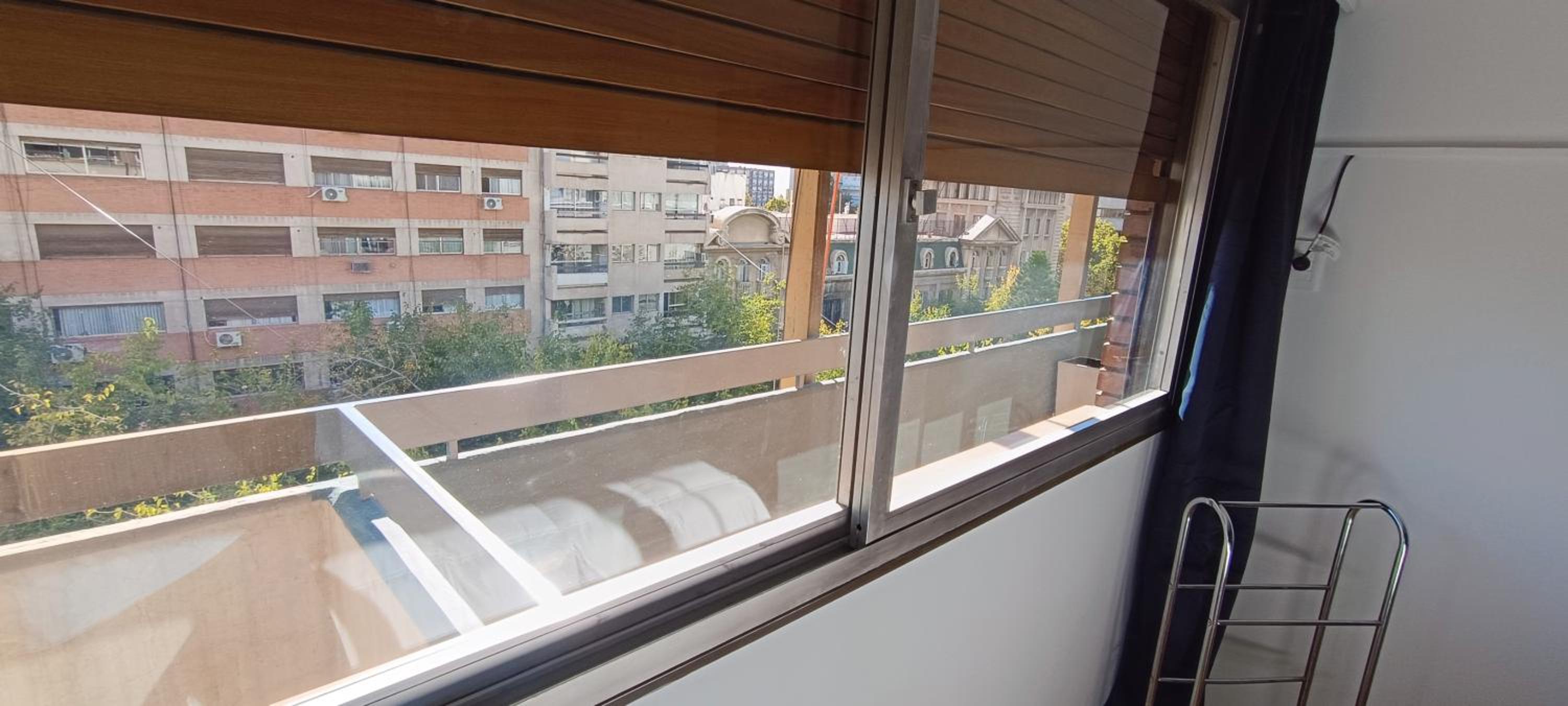 Departamento en peatonal, centro de Mendoza!!
