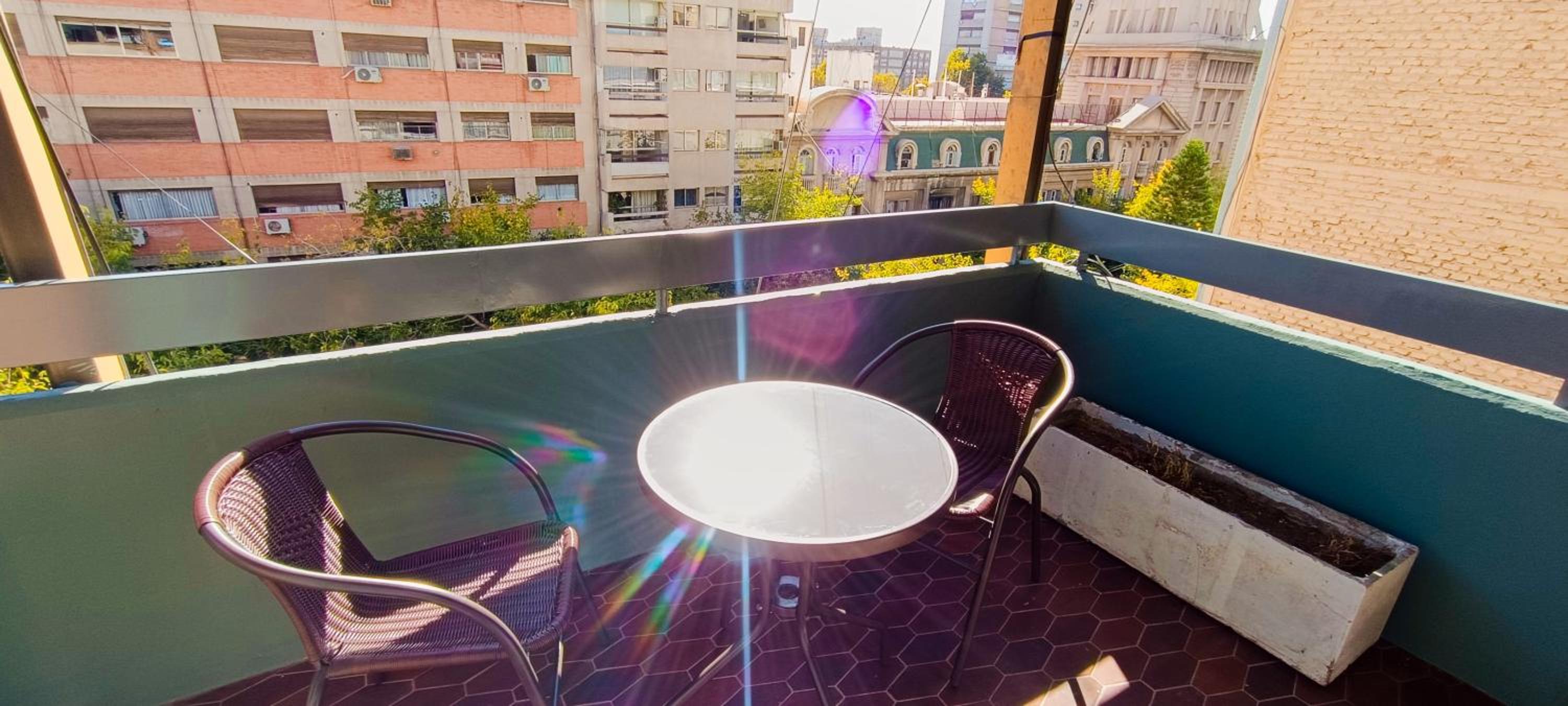 Departamento en peatonal, centro de Mendoza!!