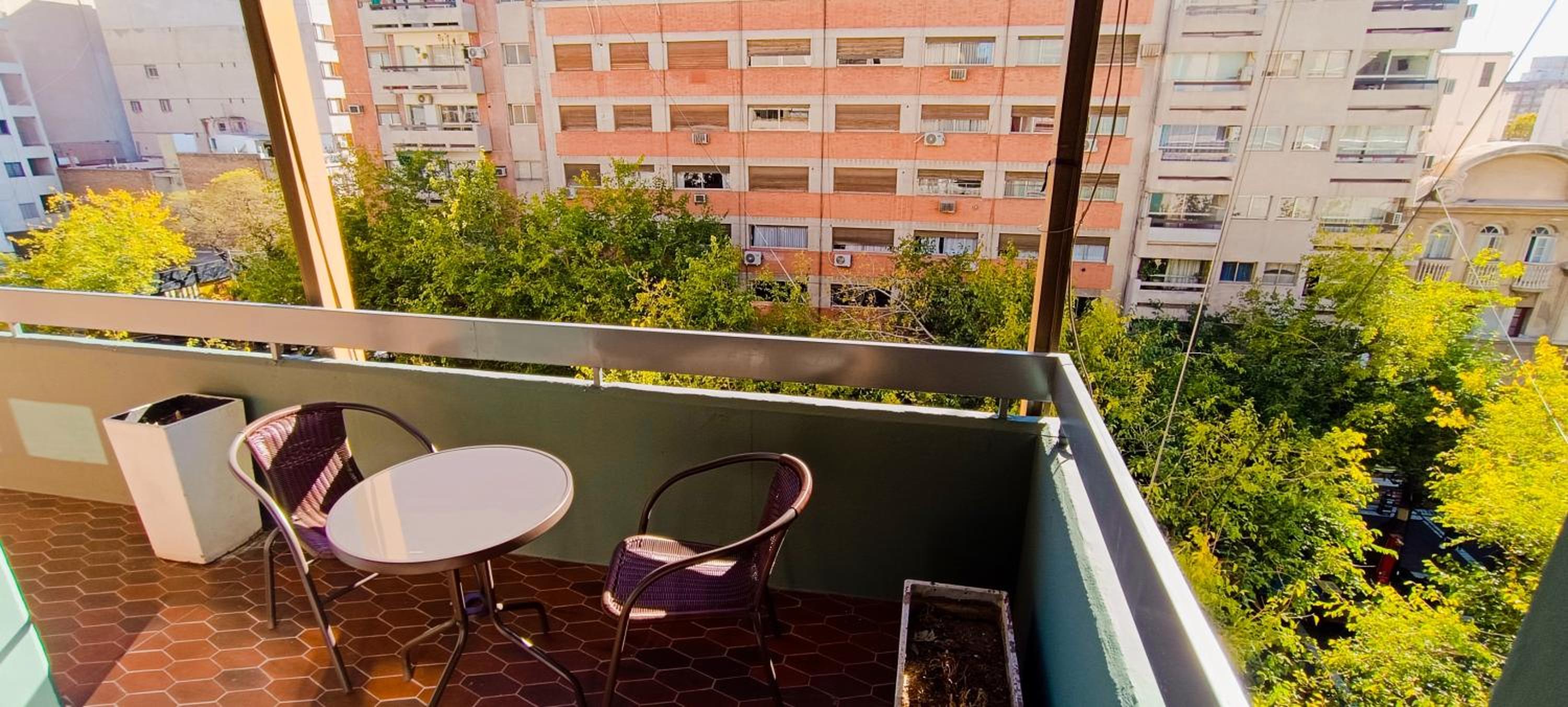 Departamento en peatonal, centro de Mendoza!!