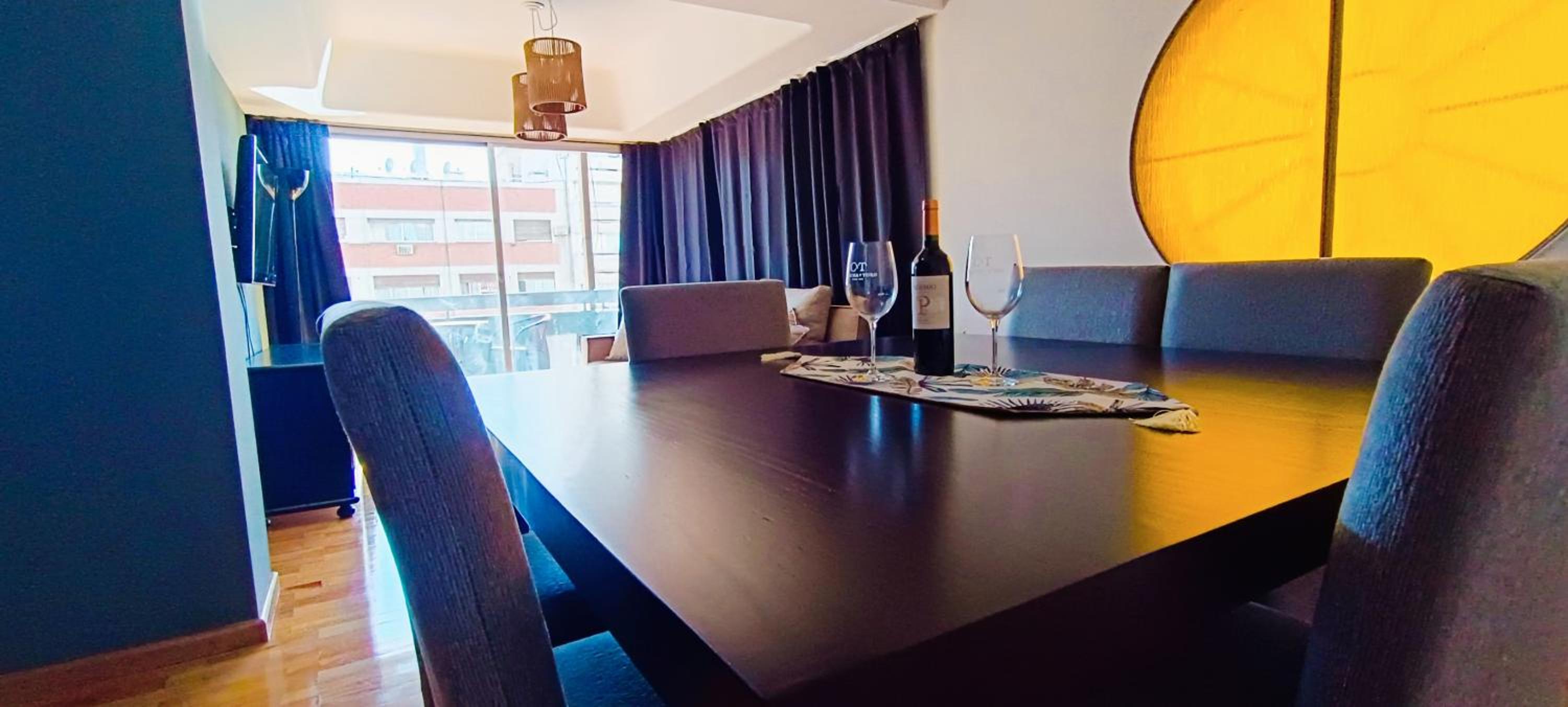 Departamento en peatonal, centro de Mendoza!!