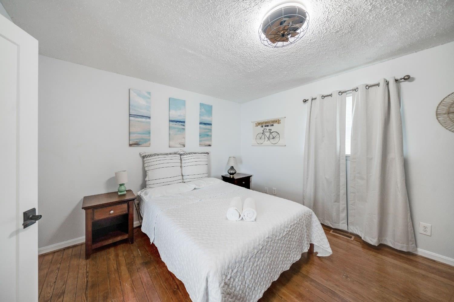 Cozy Home Gateway to City Exploration view 4
