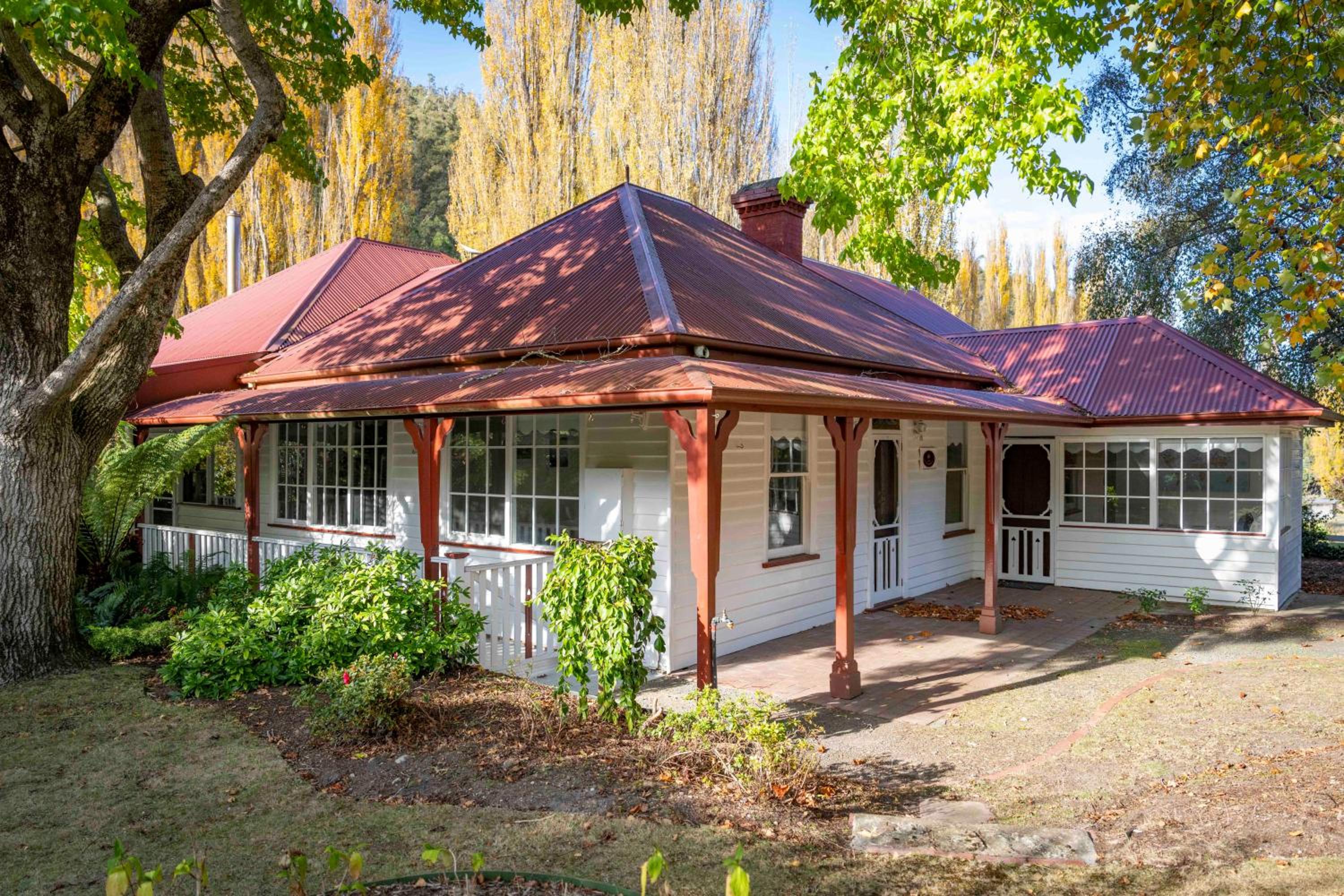 Magical Lucindale - Gorgeous 4 Bedroom House