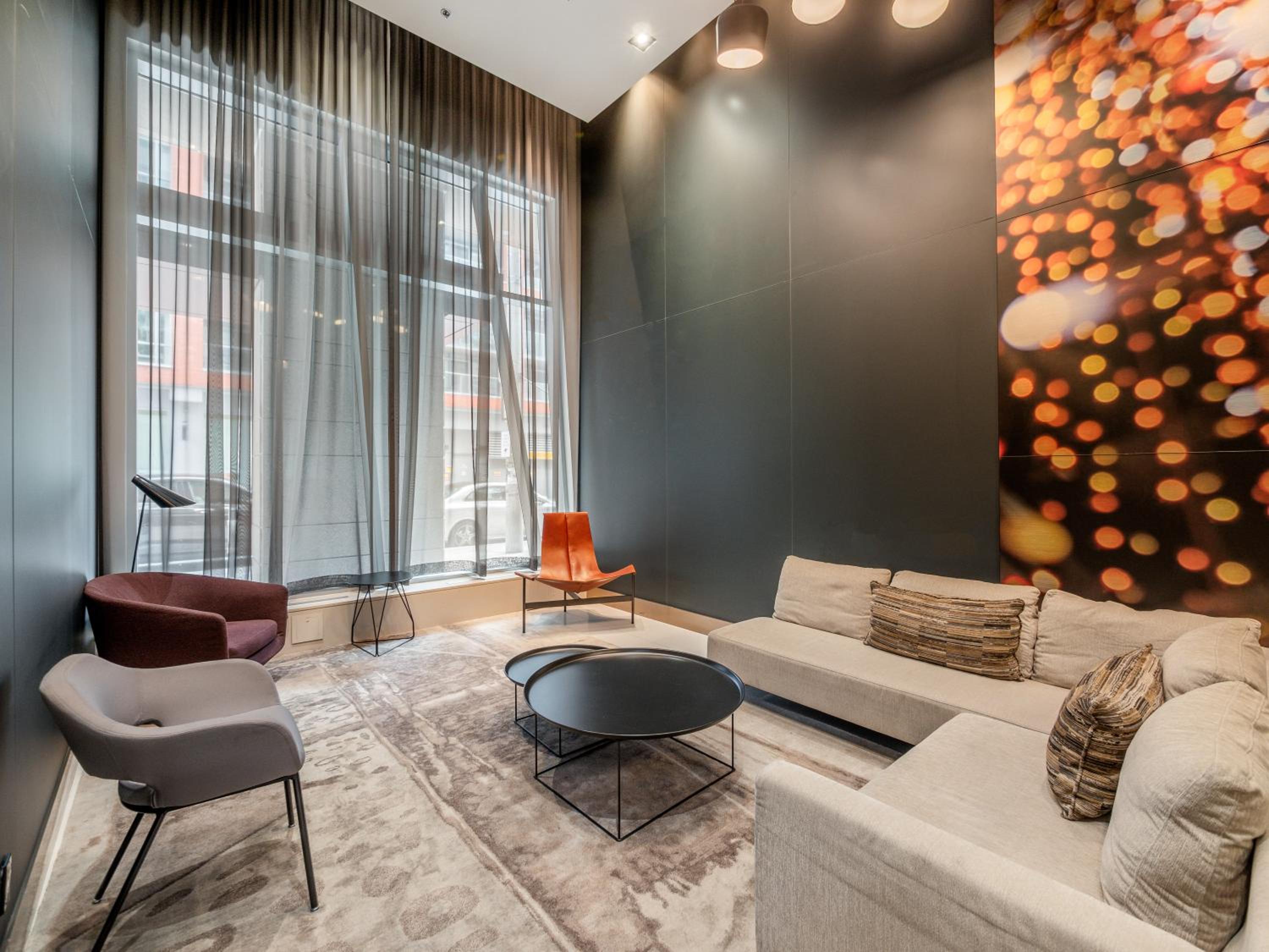 Boutique Vista Two Bedroom Suite - Toronto's Entertainment District