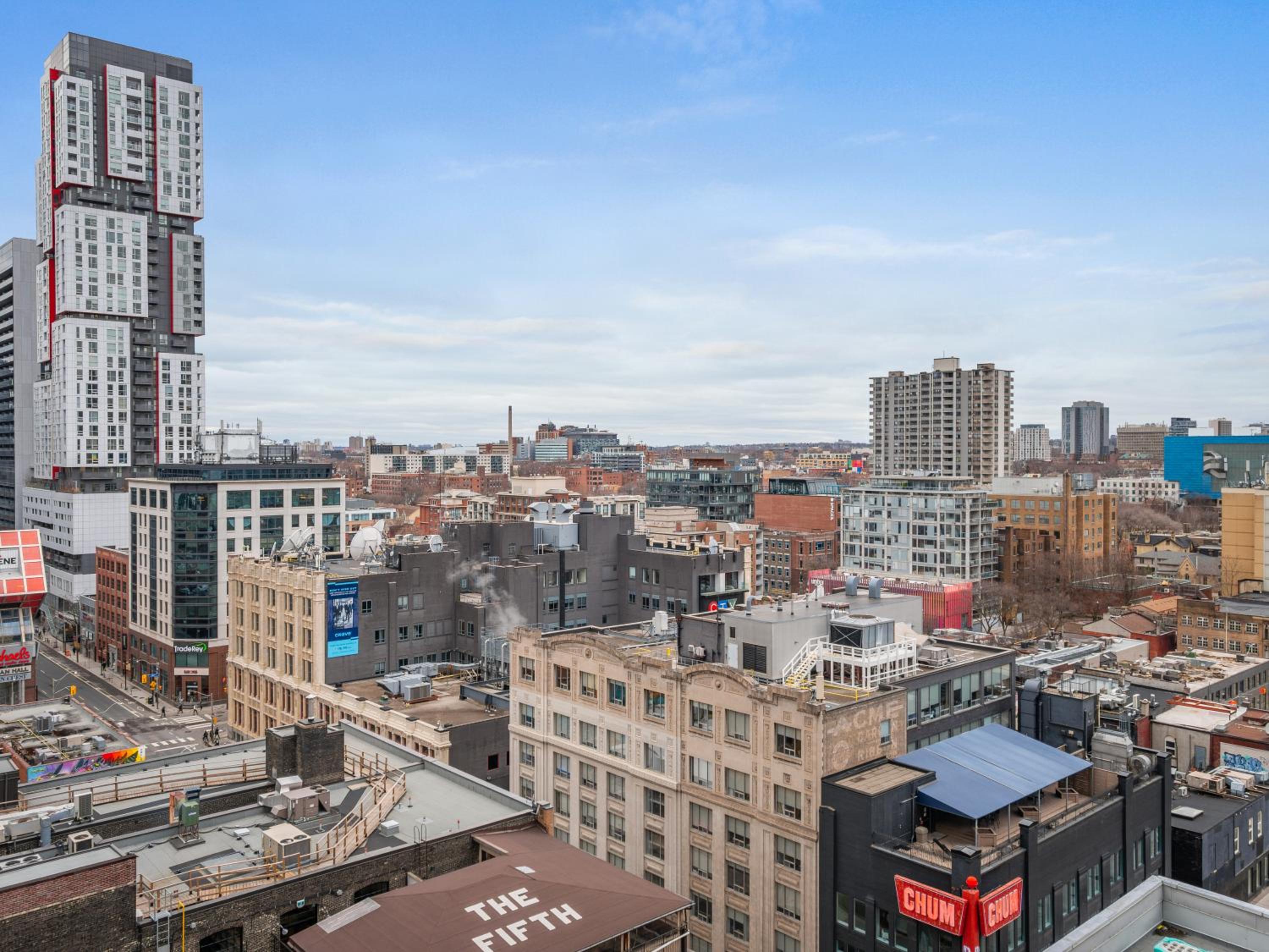 Boutique Vista Two Bedroom Suite - Toronto's Entertainment District