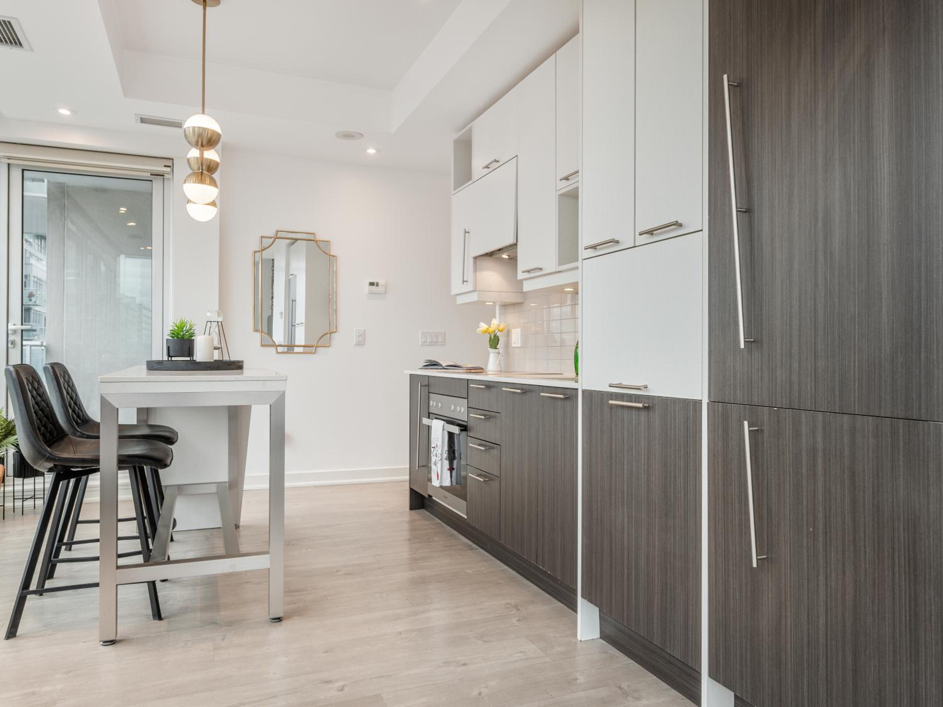 Boutique Vista Two Bedroom Suite - Toronto's Entertainment District