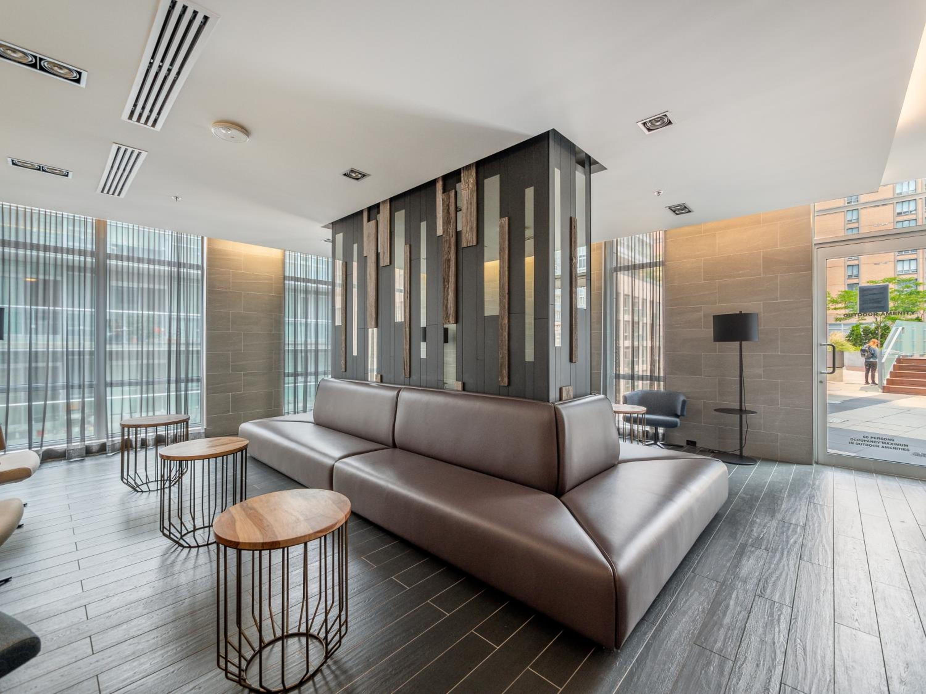 Boutique Vista Two Bedroom Suite - Toronto's Entertainment District