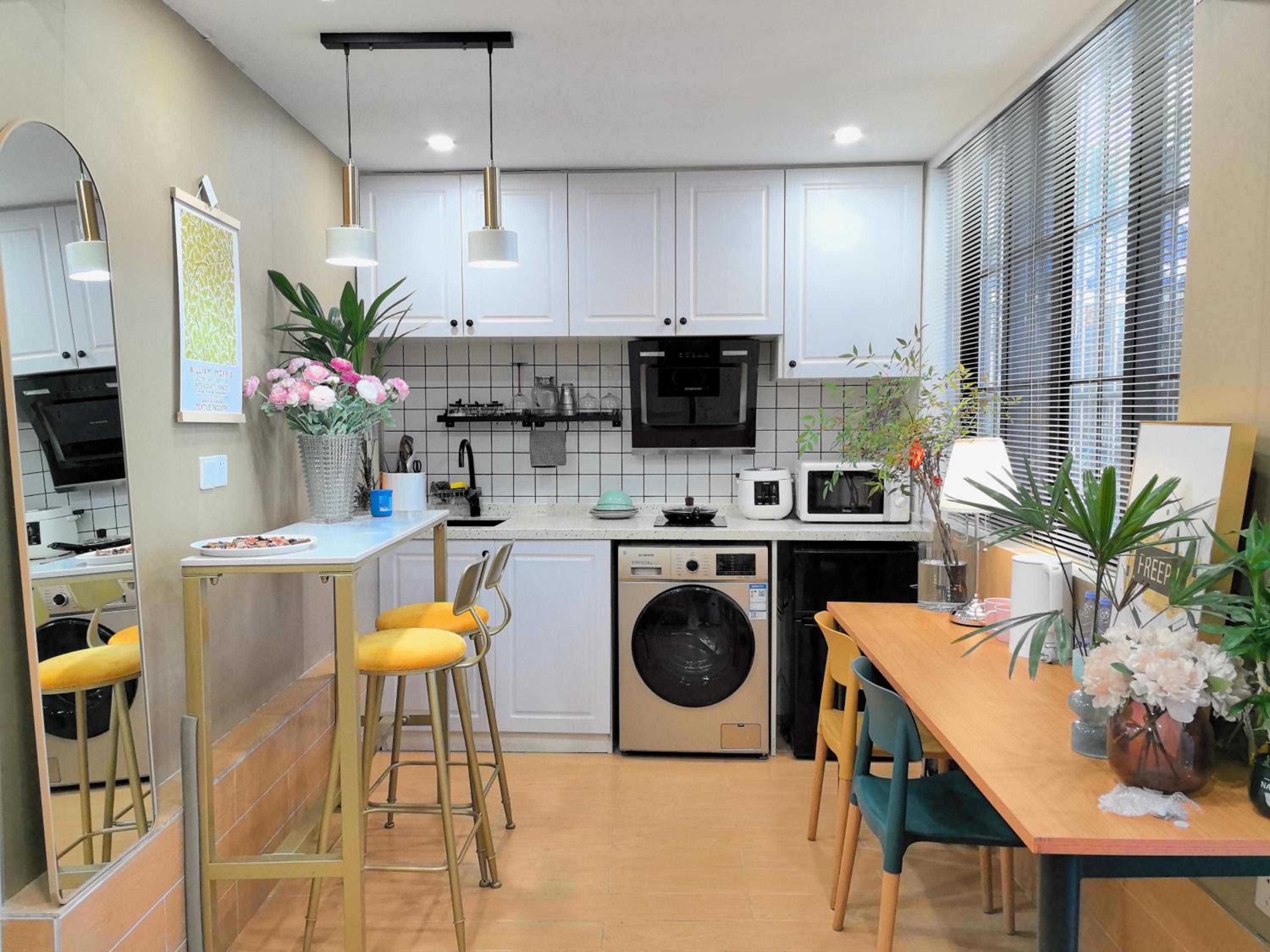 Shanghai Hills & Zinn Changle Road Homestay Near Line1 & Line12 South Shanxi Rd