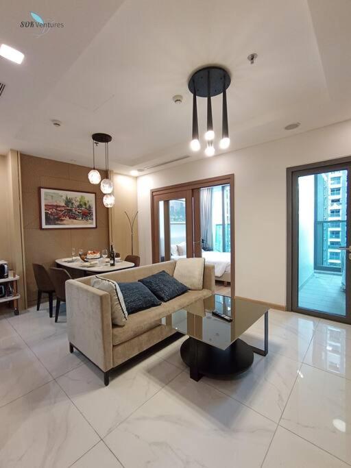 1-bedroom Apartment with Balcony - Landmark 81 VCP