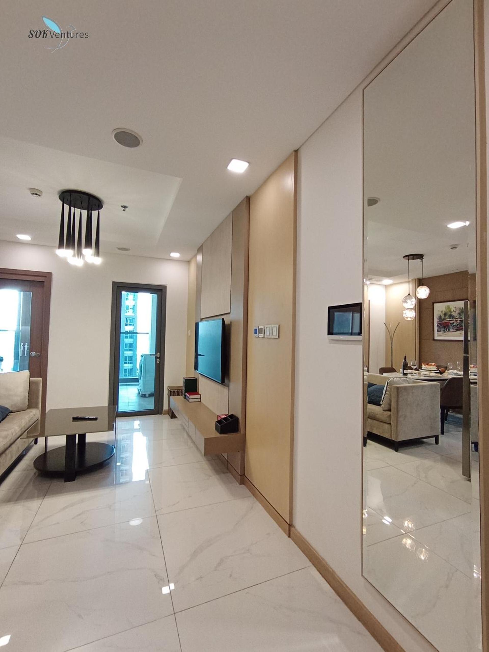 1-bedroom Apartment with Balcony - Landmark 81 VCP