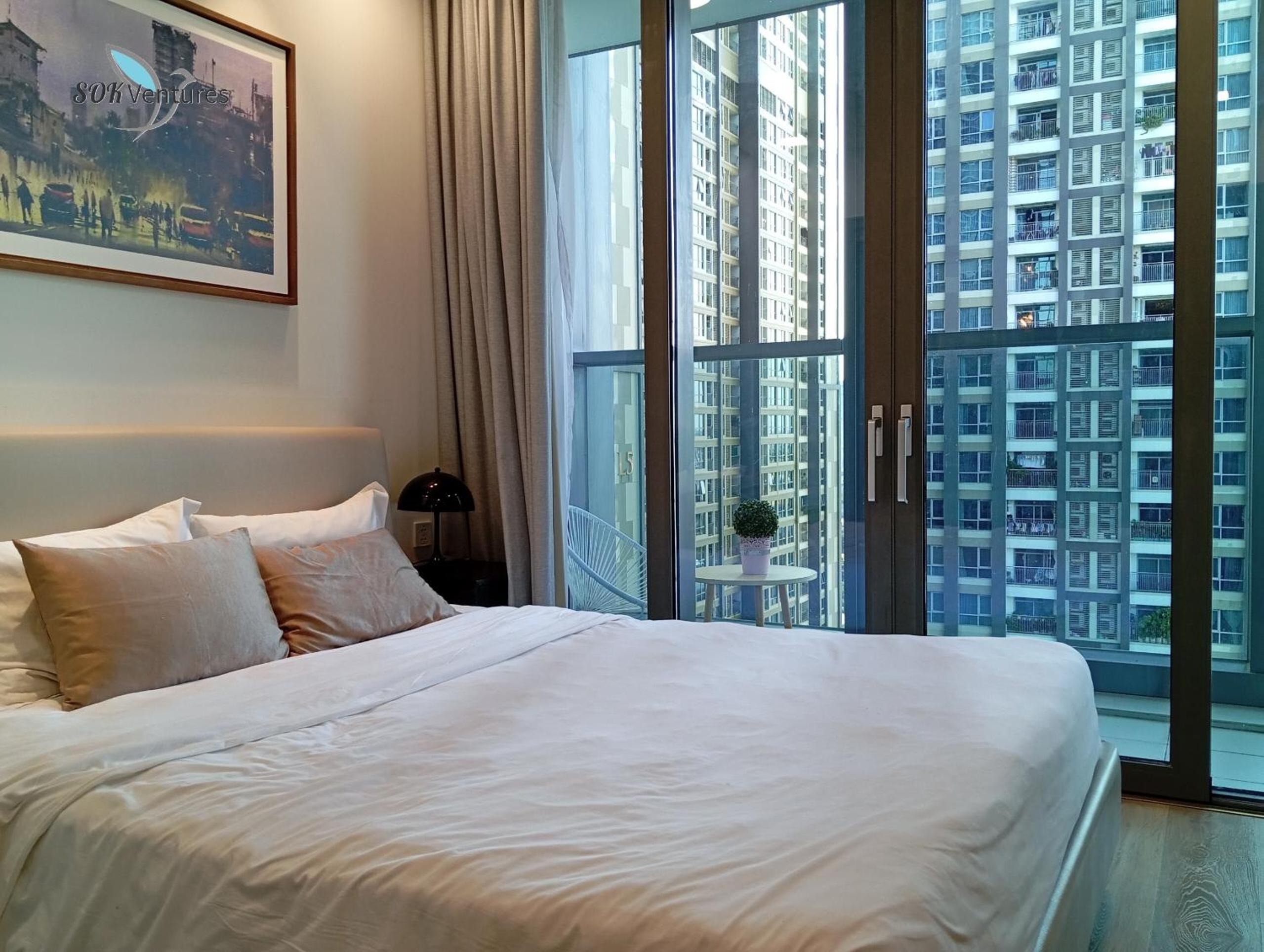 1-bedroom Apartment with Balcony - Landmark 81 VCP