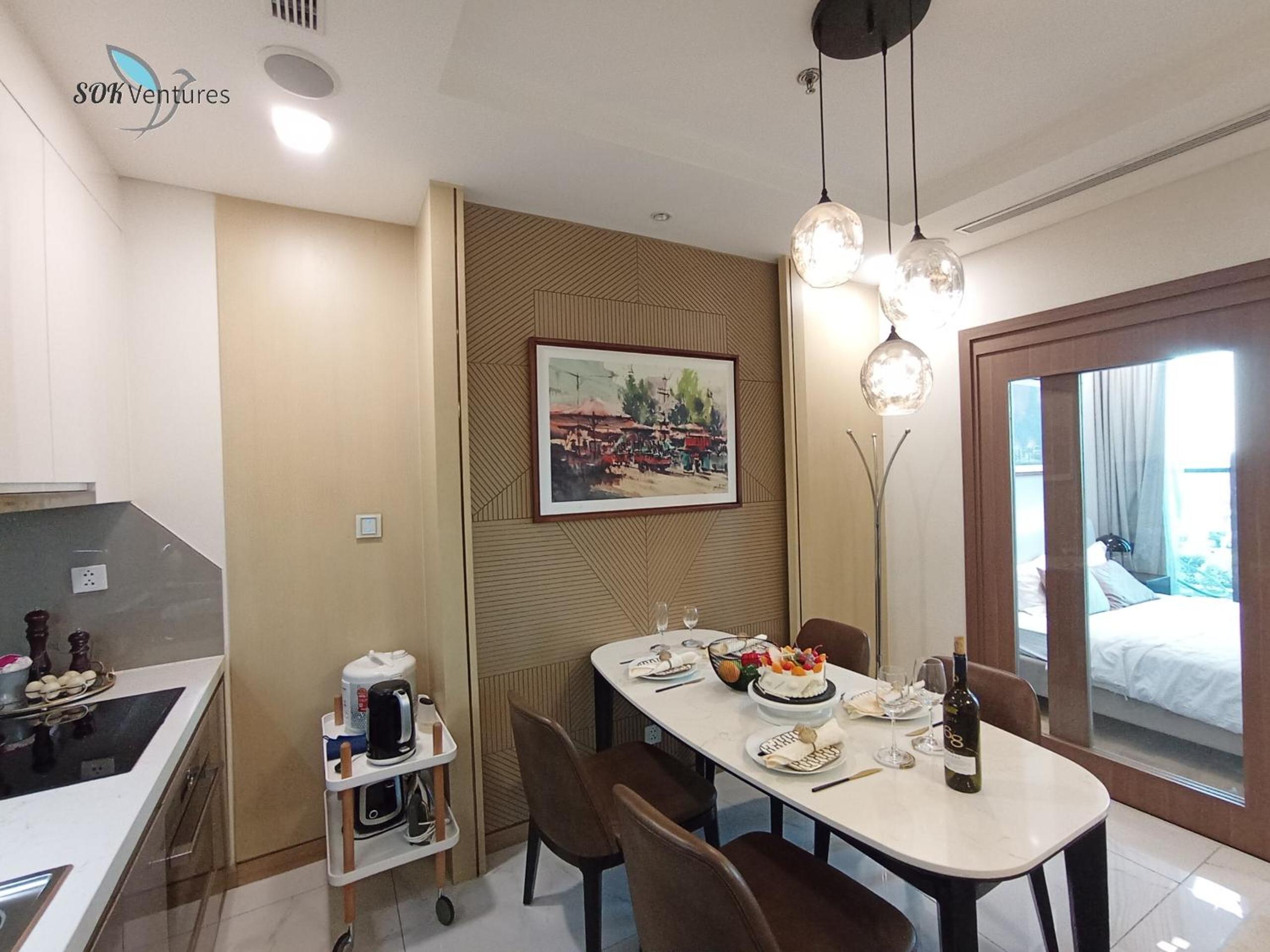 1-bedroom Apartment with Balcony - Landmark 81 VCP