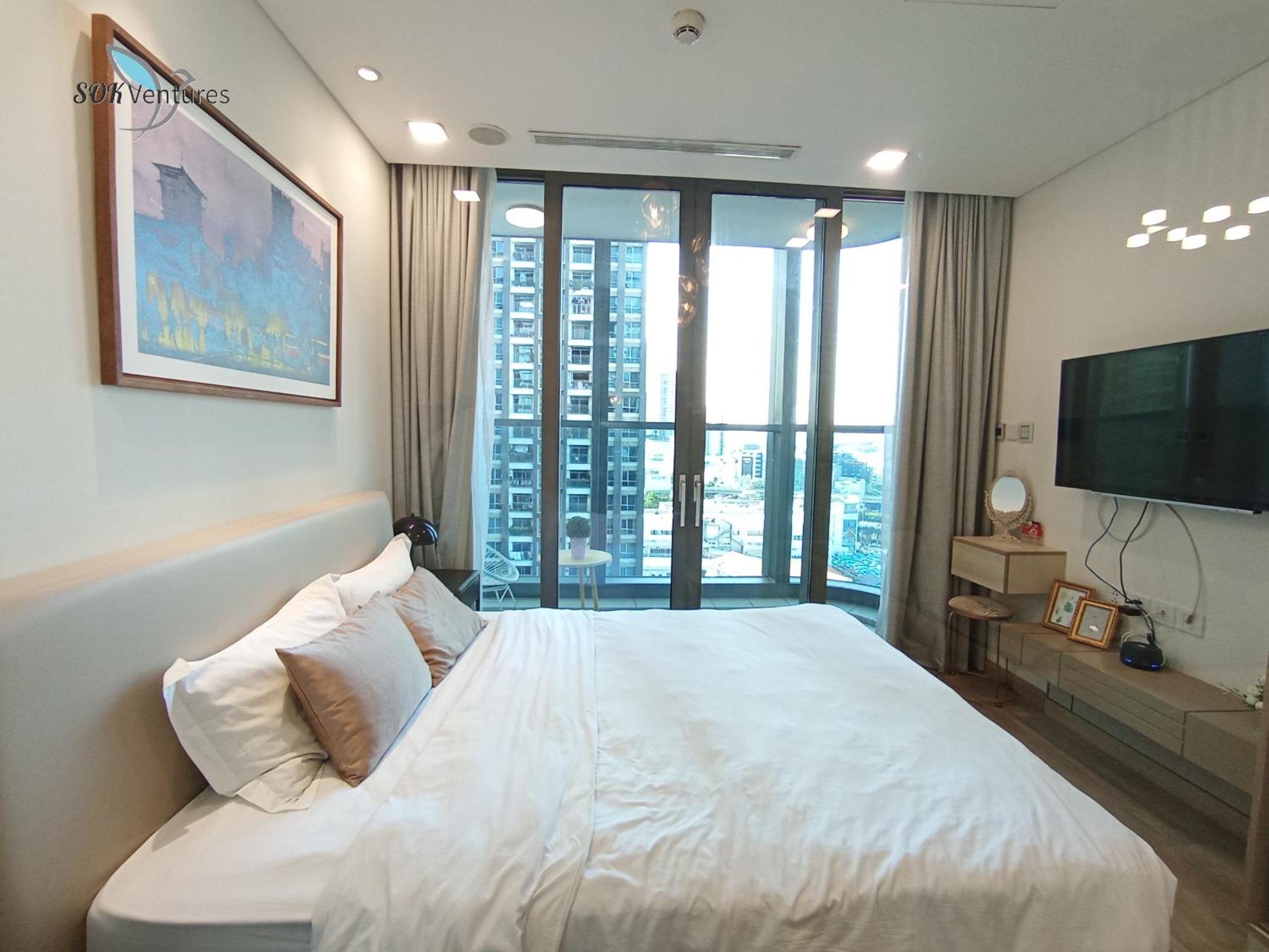 1-bedroom Apartment with Balcony - Landmark 81 VCP