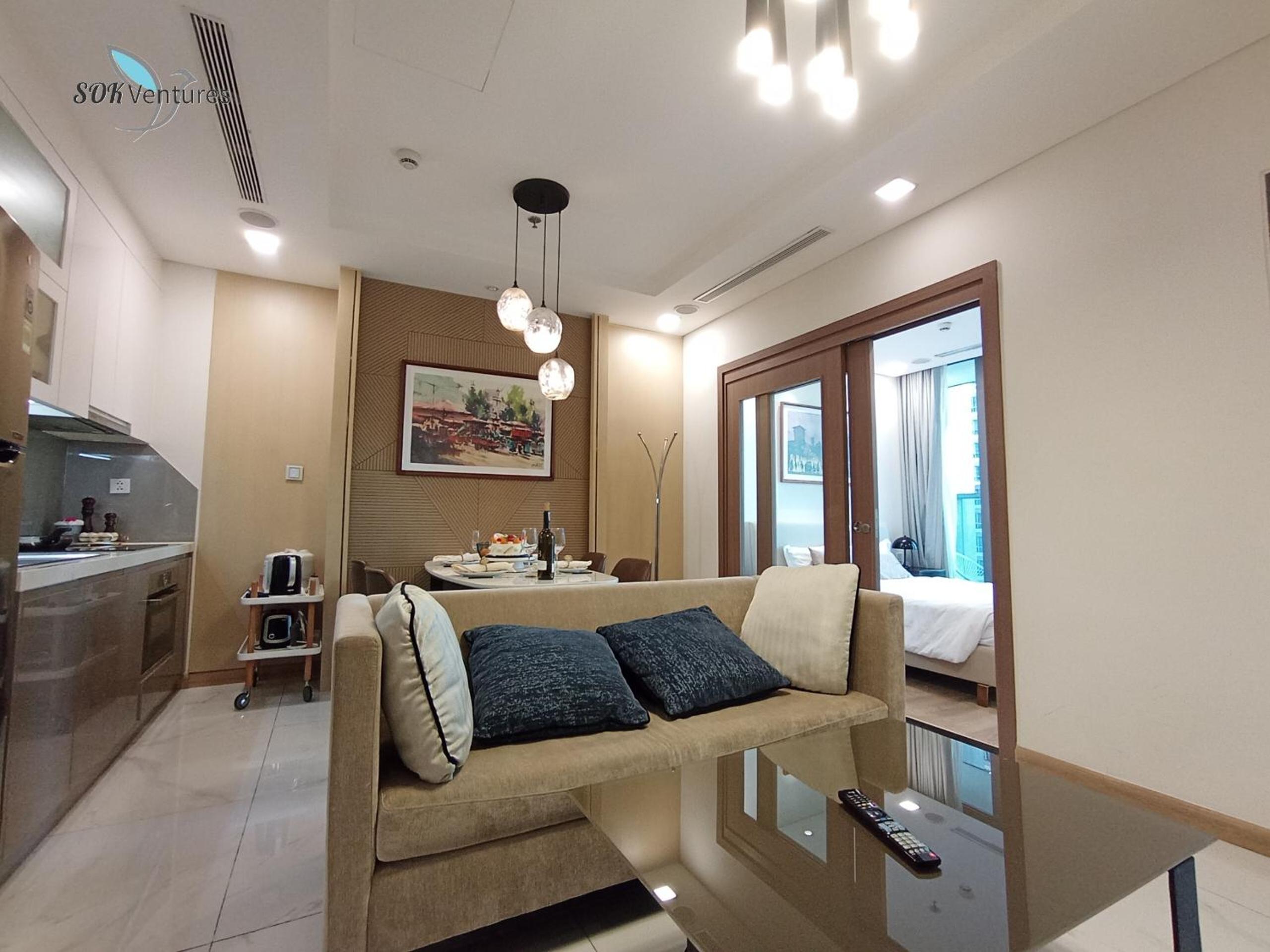 1-bedroom Apartment with Balcony - Landmark 81 VCP