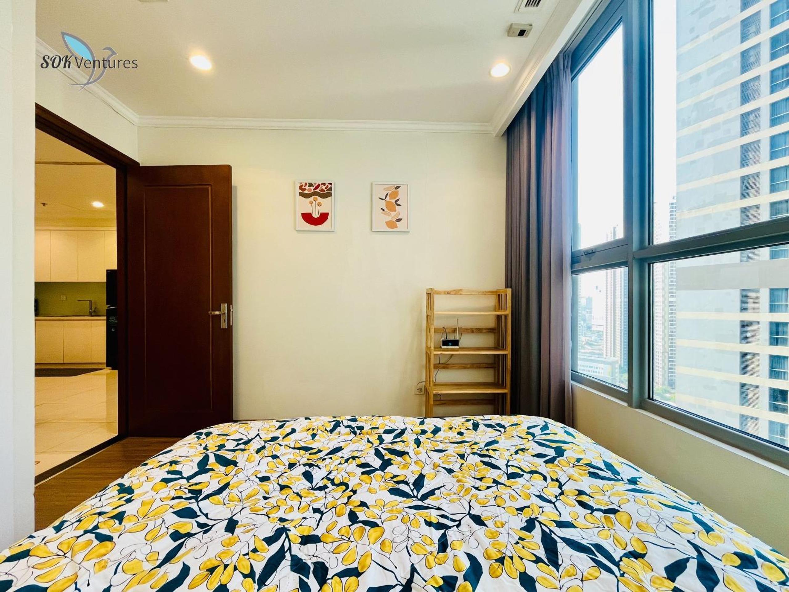 1-bedroom Apartment with Balcony - Central 2 VCP