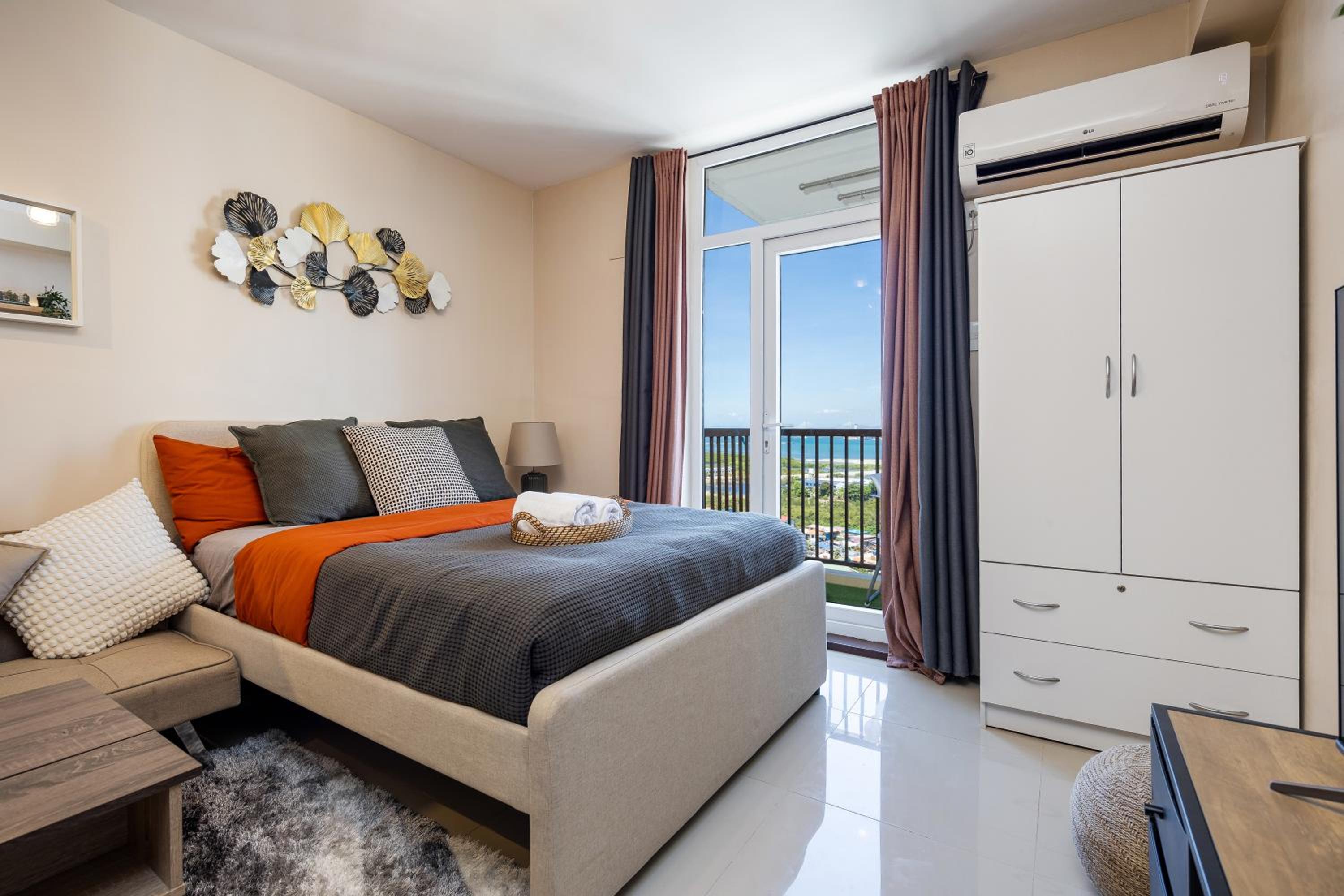 Nomads' Haven a budget friendly Zen Studio