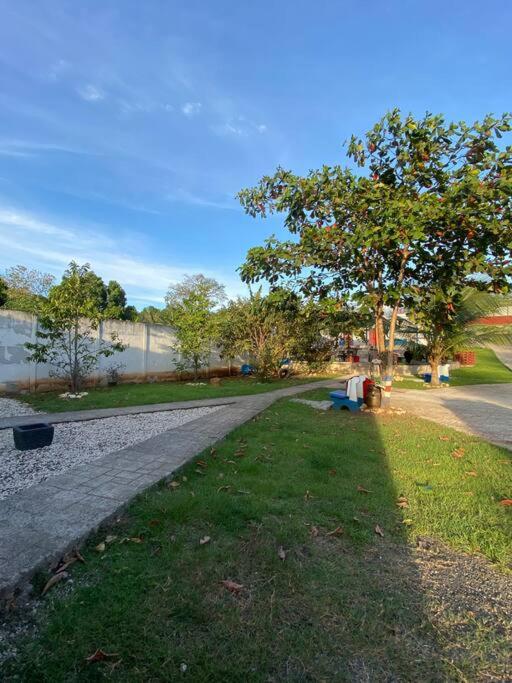 Full house with 2 bedrooms and private pool, 5 guest