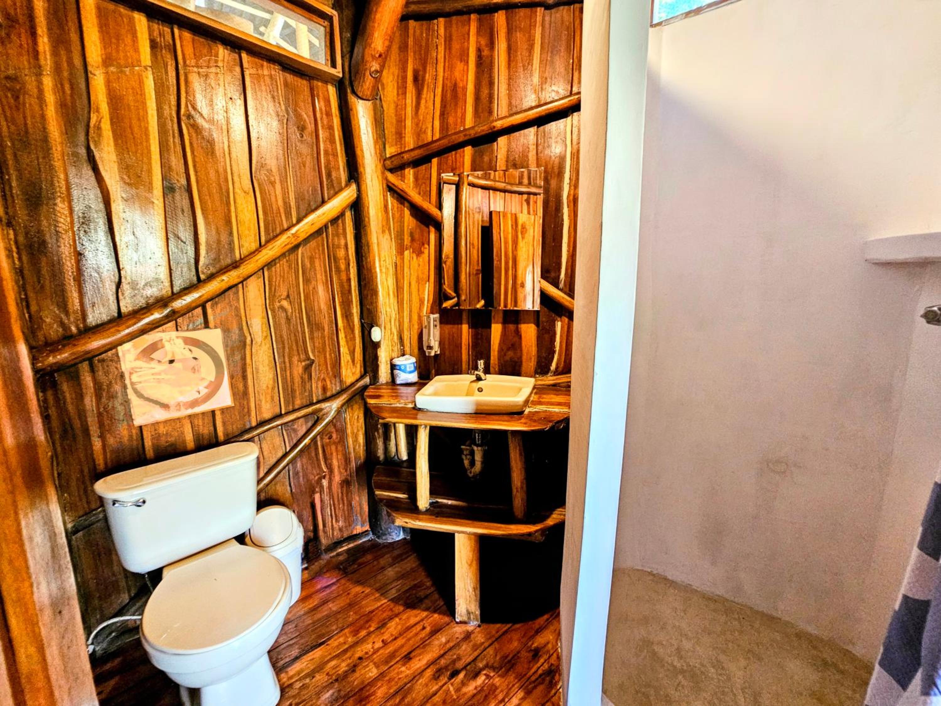 Don Jon's Surf and Yoga Lodge