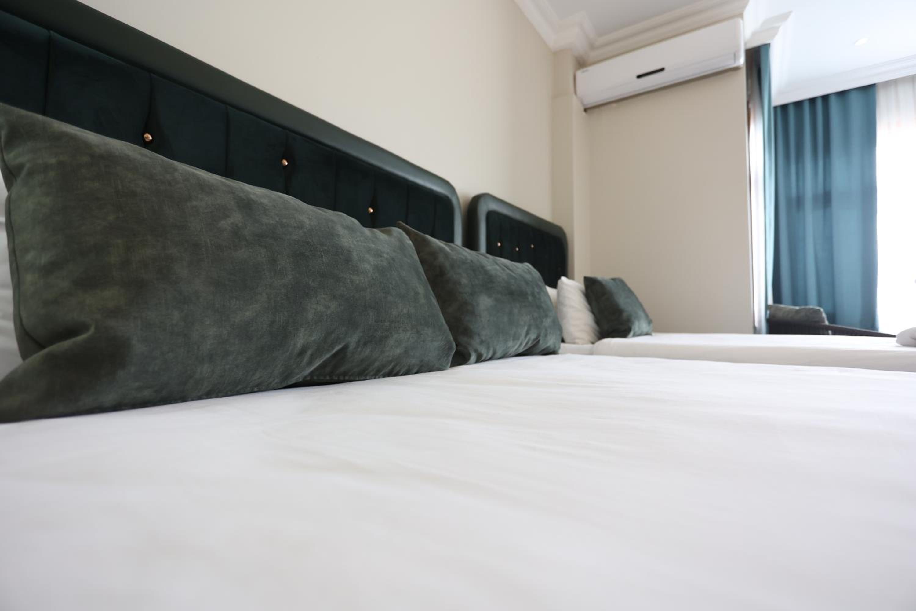 Cheers Deniz Feneri - Image 138