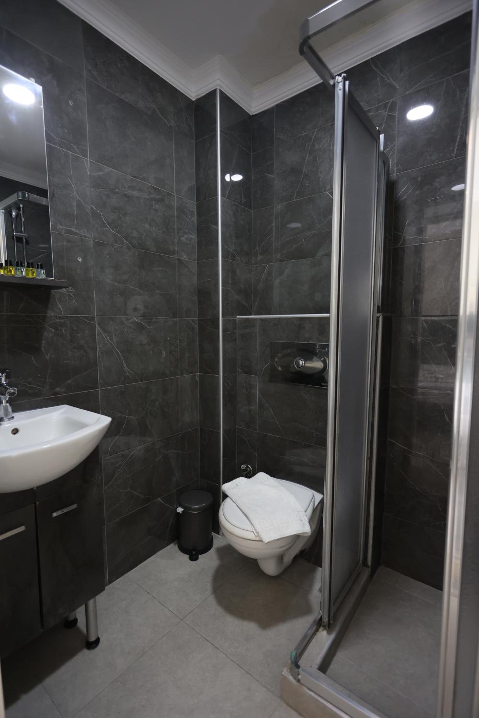 Cheers Deniz Feneri - Image 25