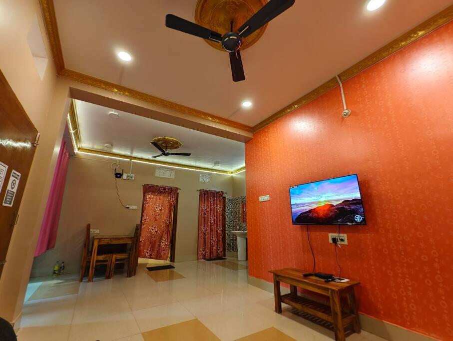 AC 3BHK Homestay, 1.5 km from Jagannath Temple view 3