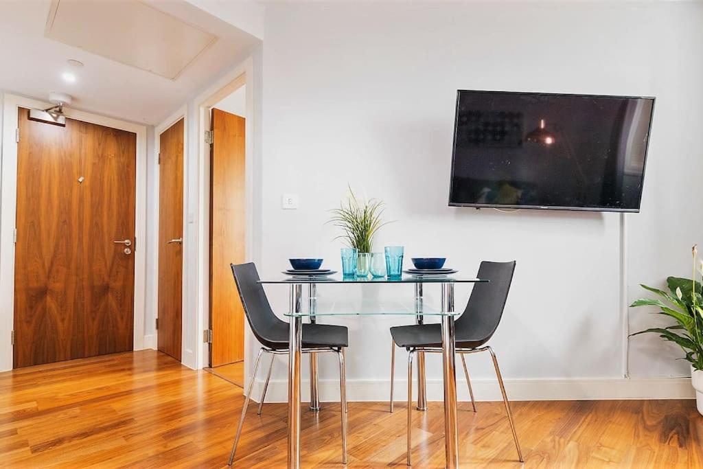Five ways Modern Apartment view 3