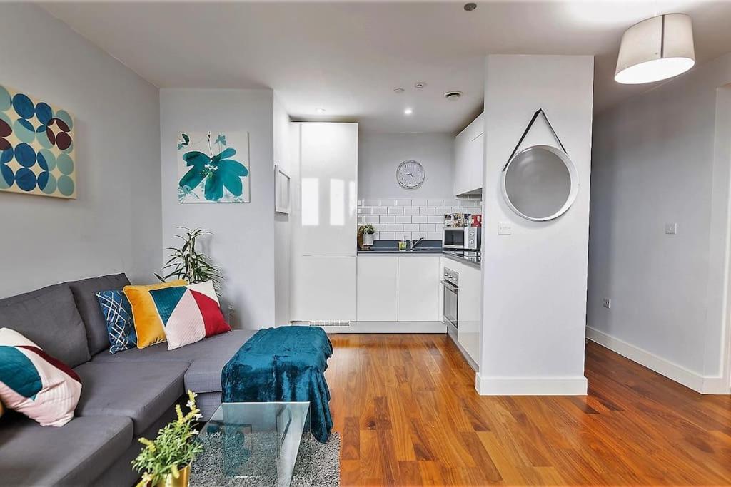 Five ways Modern Apartment view 4