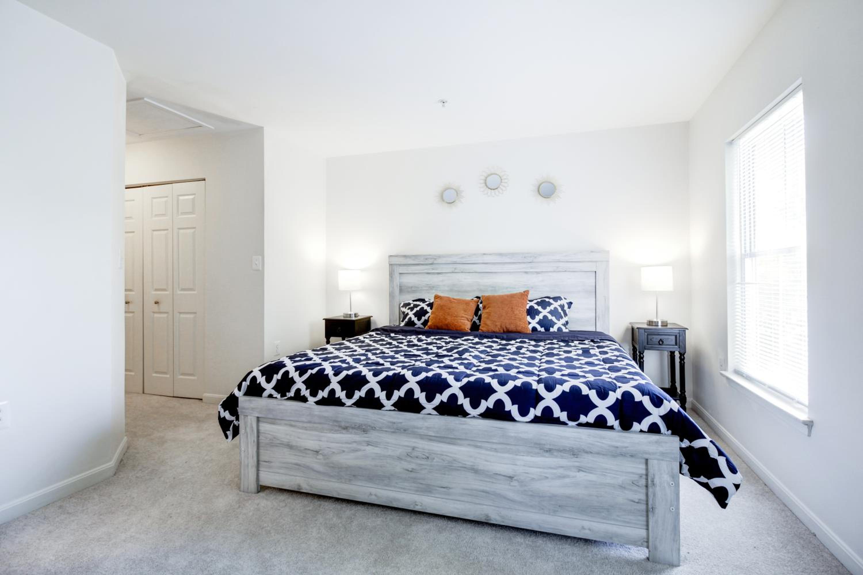 Spacious Washington, D.C. Rowhome w/ free parking! view 5