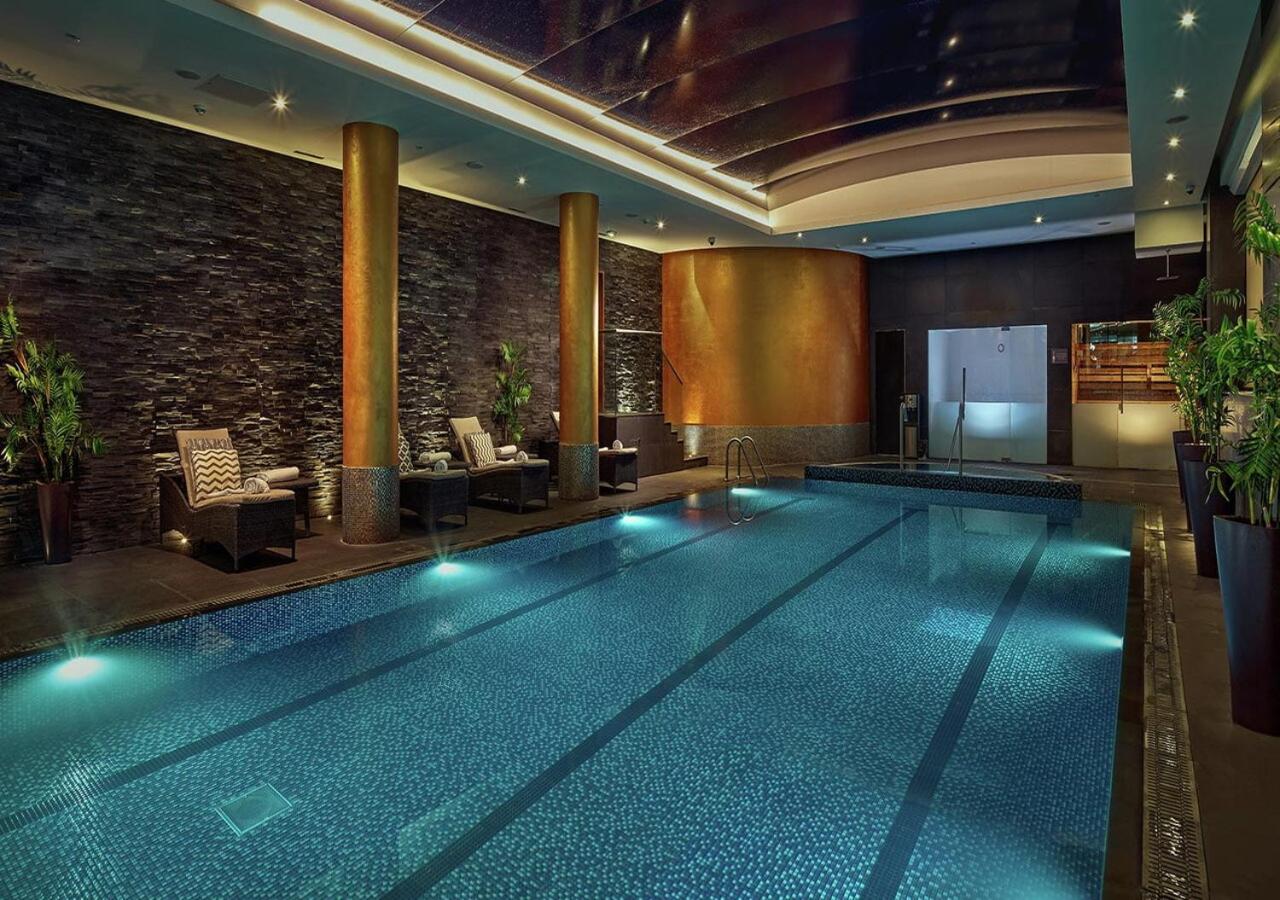 Luxury Riverside Residence