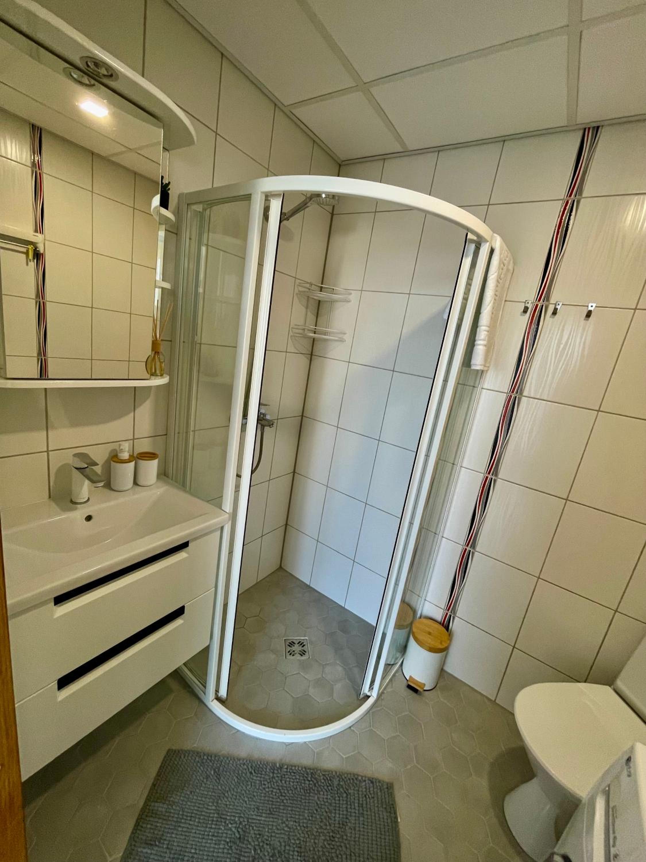 Green Side Apartment