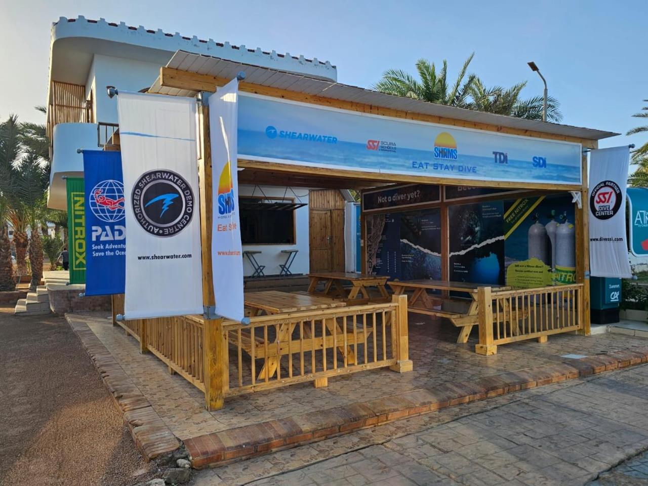 Shams Hotel & Dive Centre