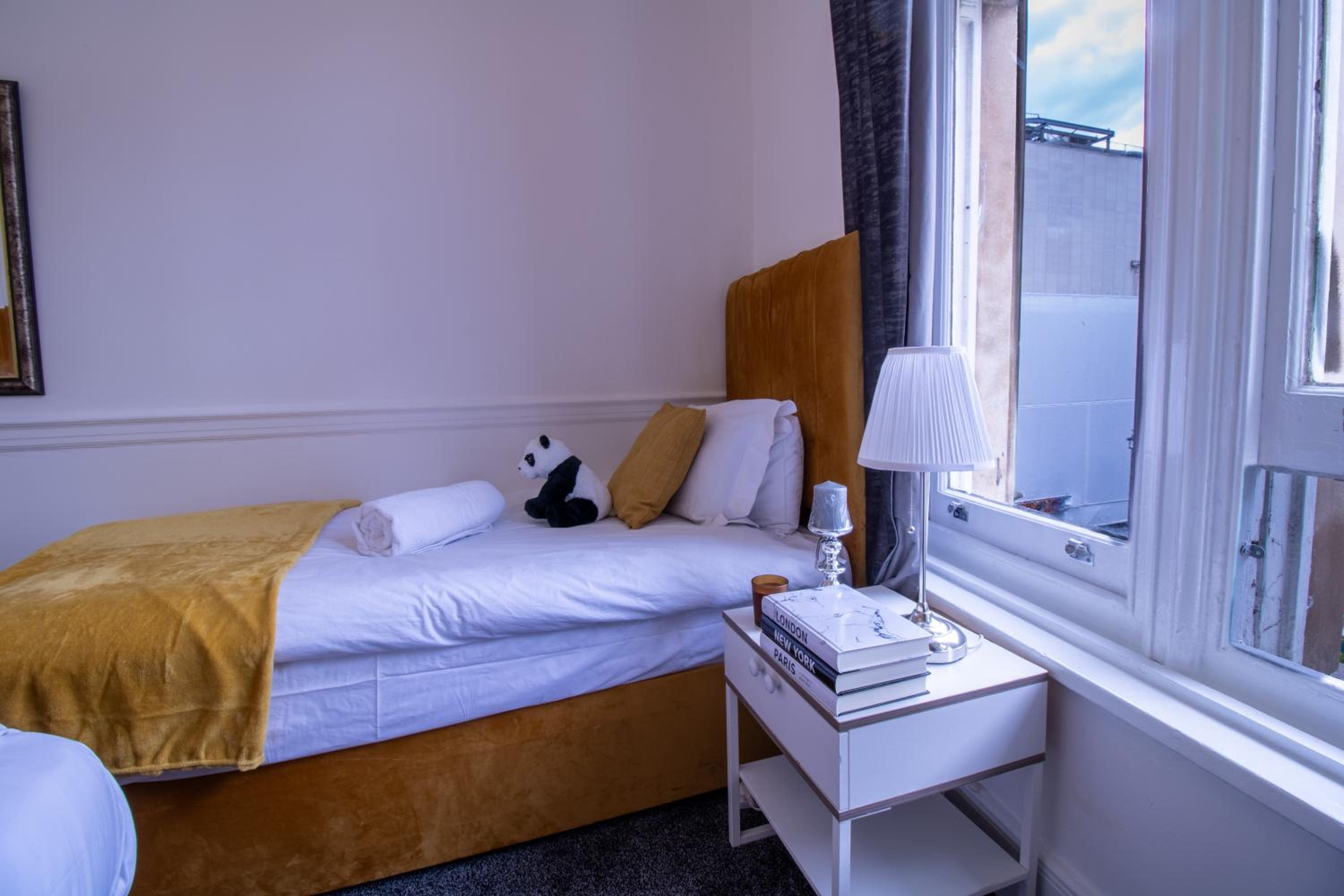 Luxurious Apartments on Oxford Street