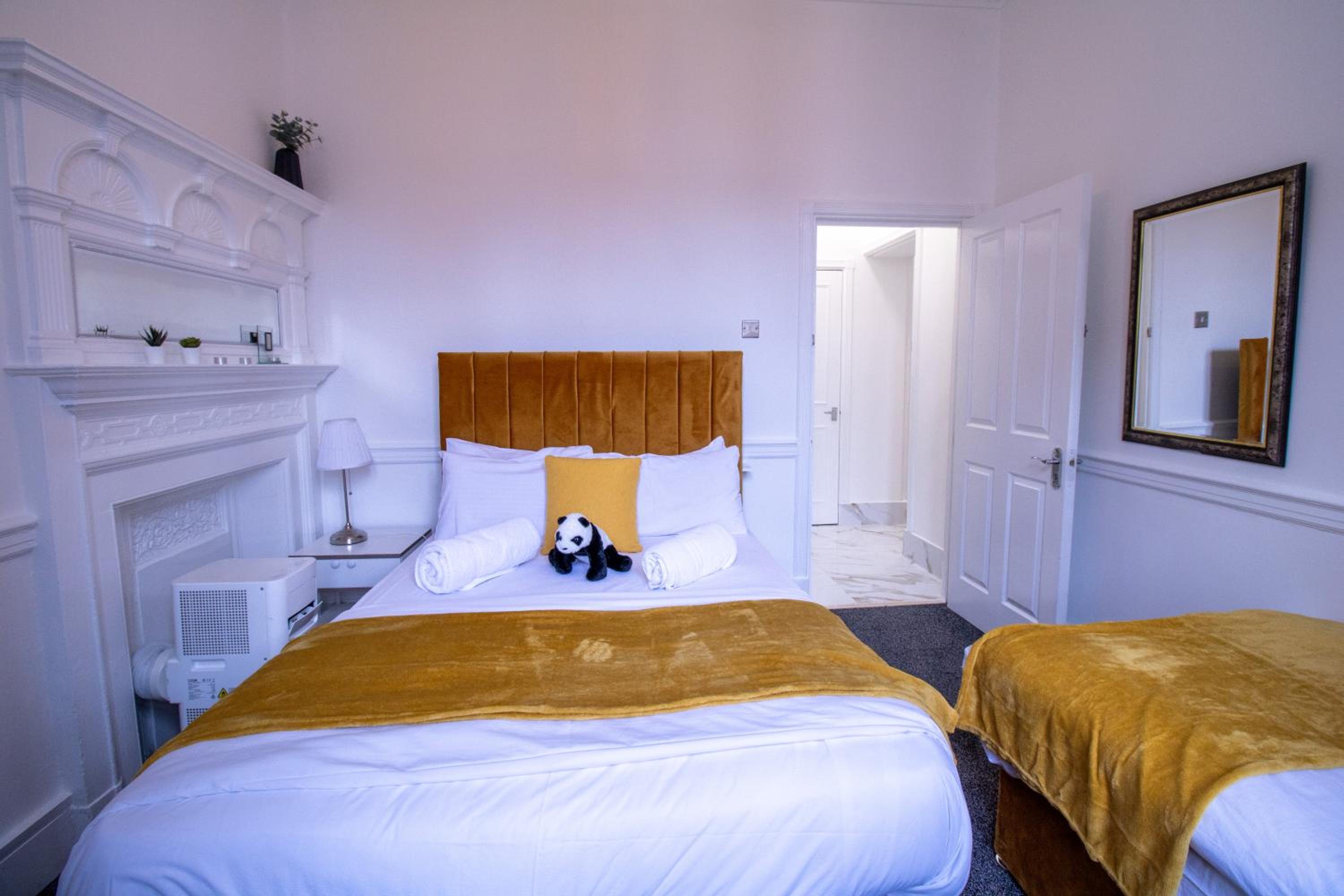 Luxurious Apartments on Oxford Street
